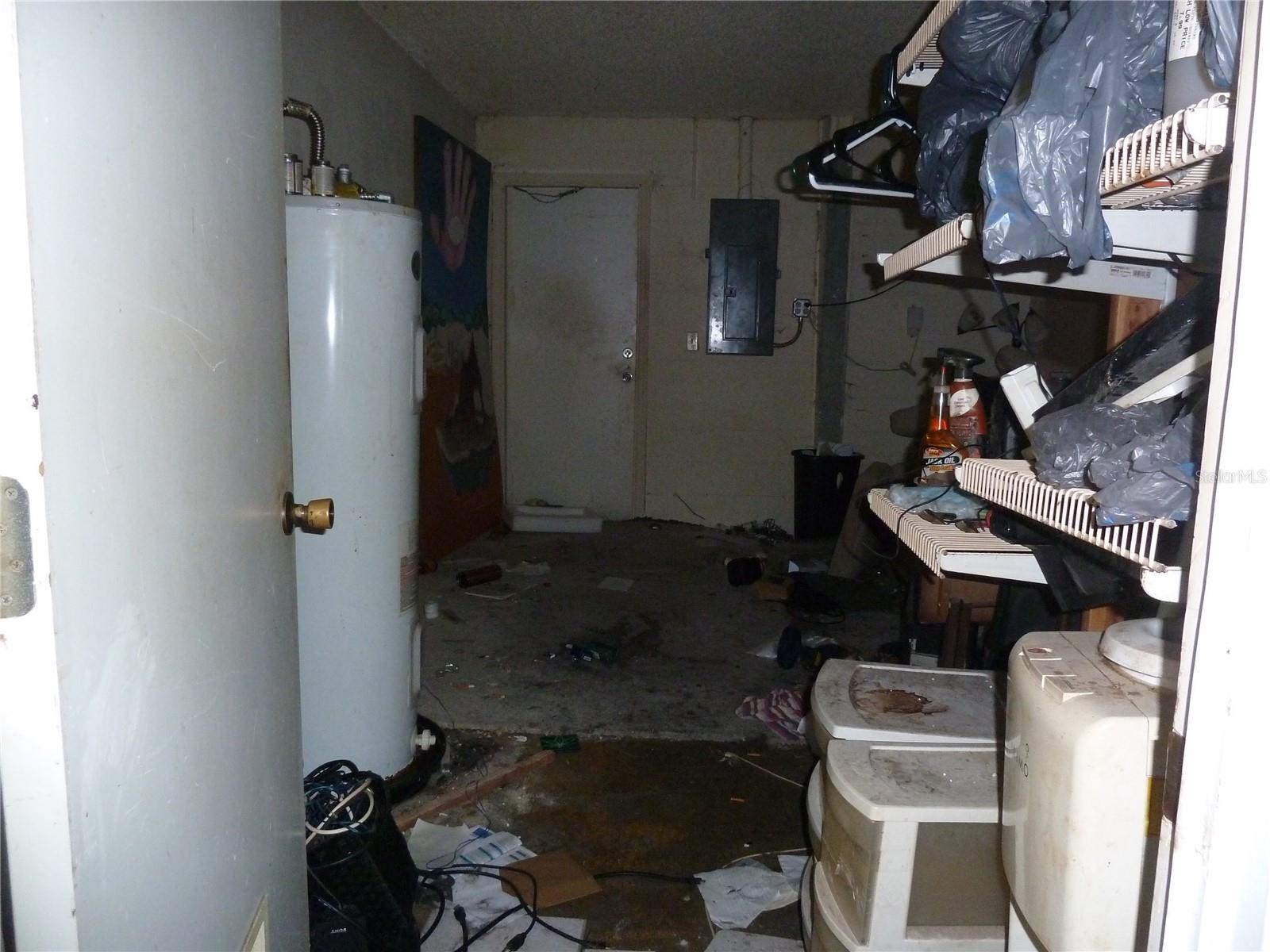 5 S Jupiter Ave Property Photo 18