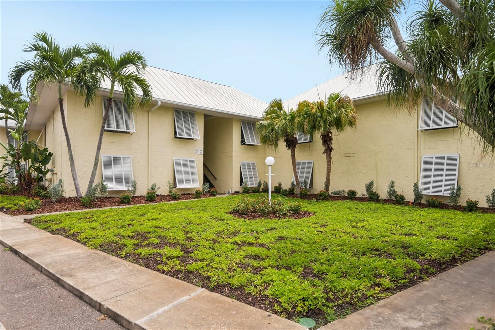 7300 Sunshine Skyway Ln #206 Property Photo 1