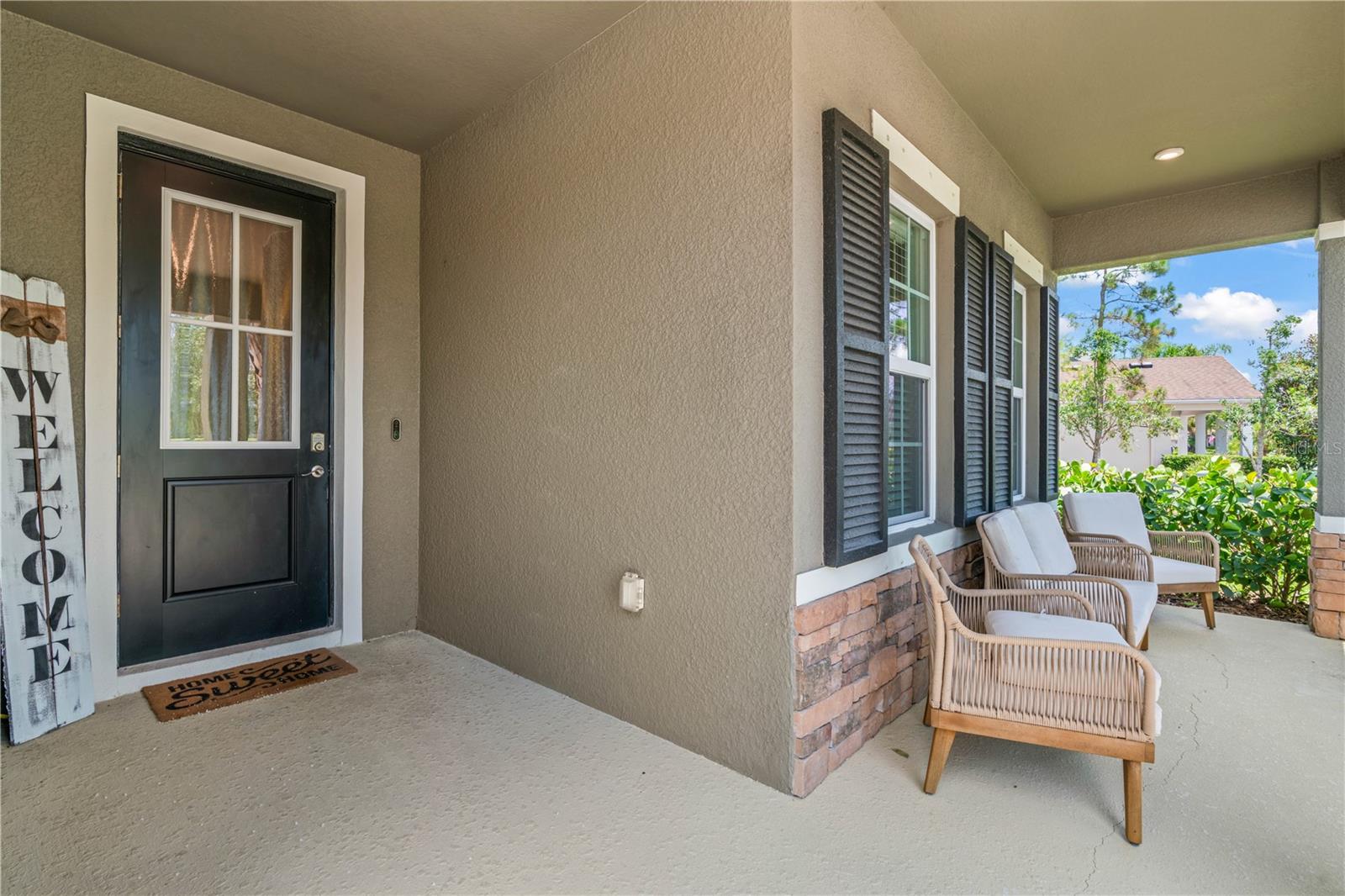 2443 Portico St Property Photo 5