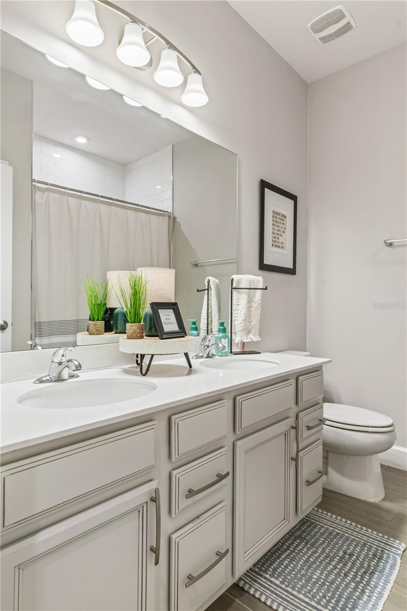 2443 Portico St Property Photo 22