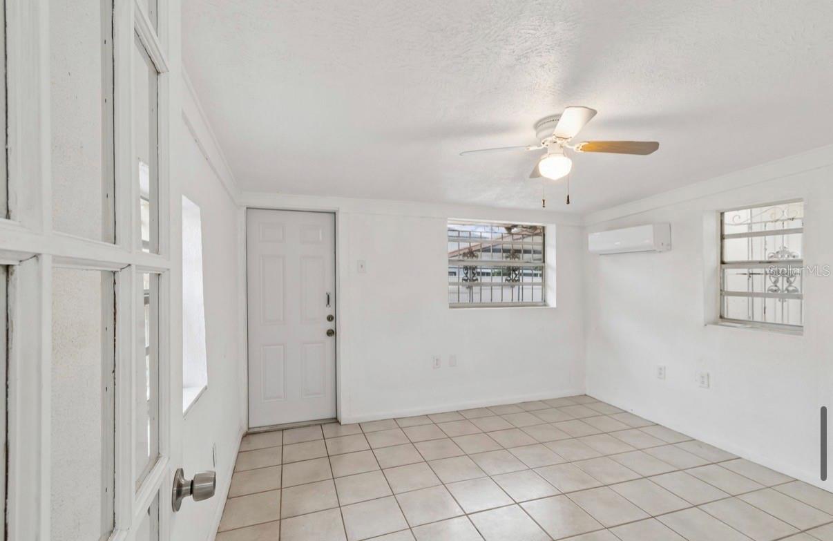 7516 N Cortez St Property Photo 30