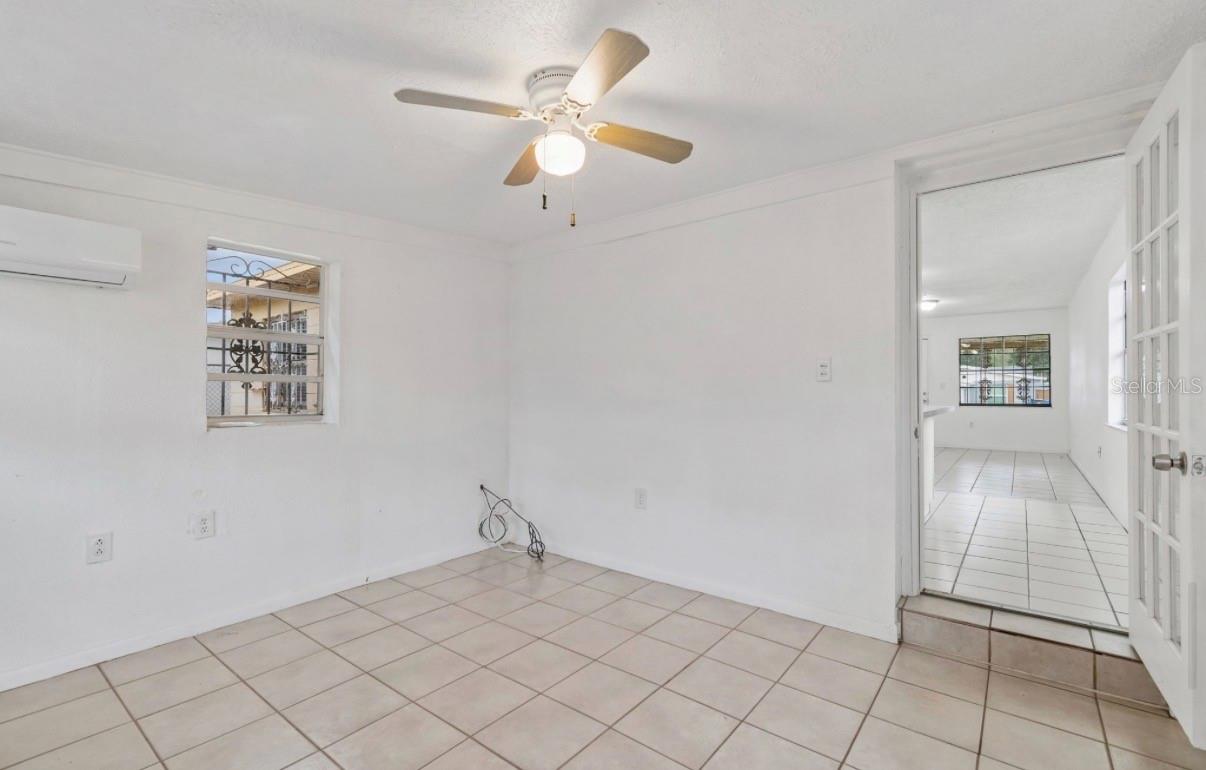 7516 N Cortez St Property Photo 33