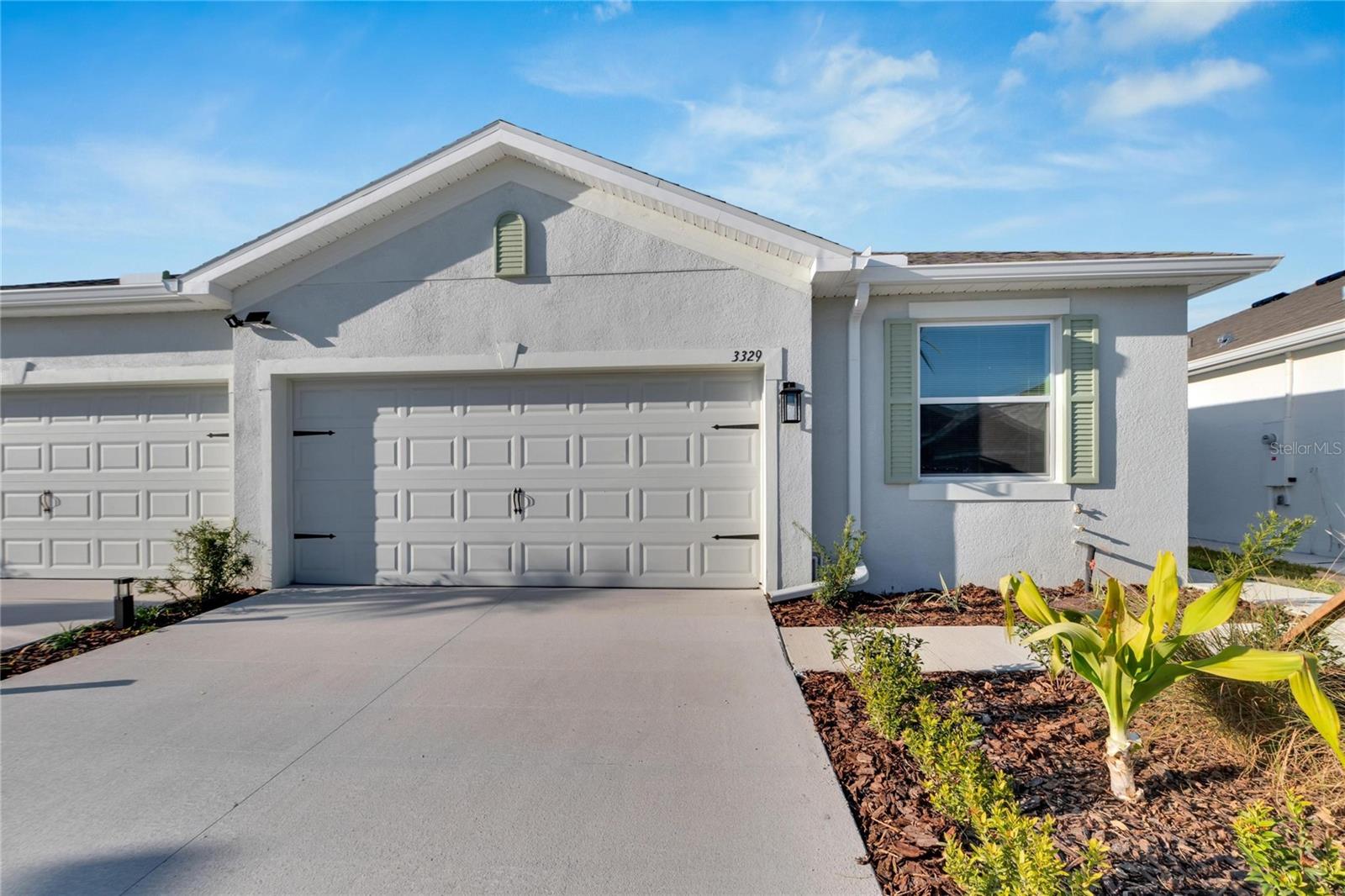 3329 Shady Sunrise Loop Property Photo 2