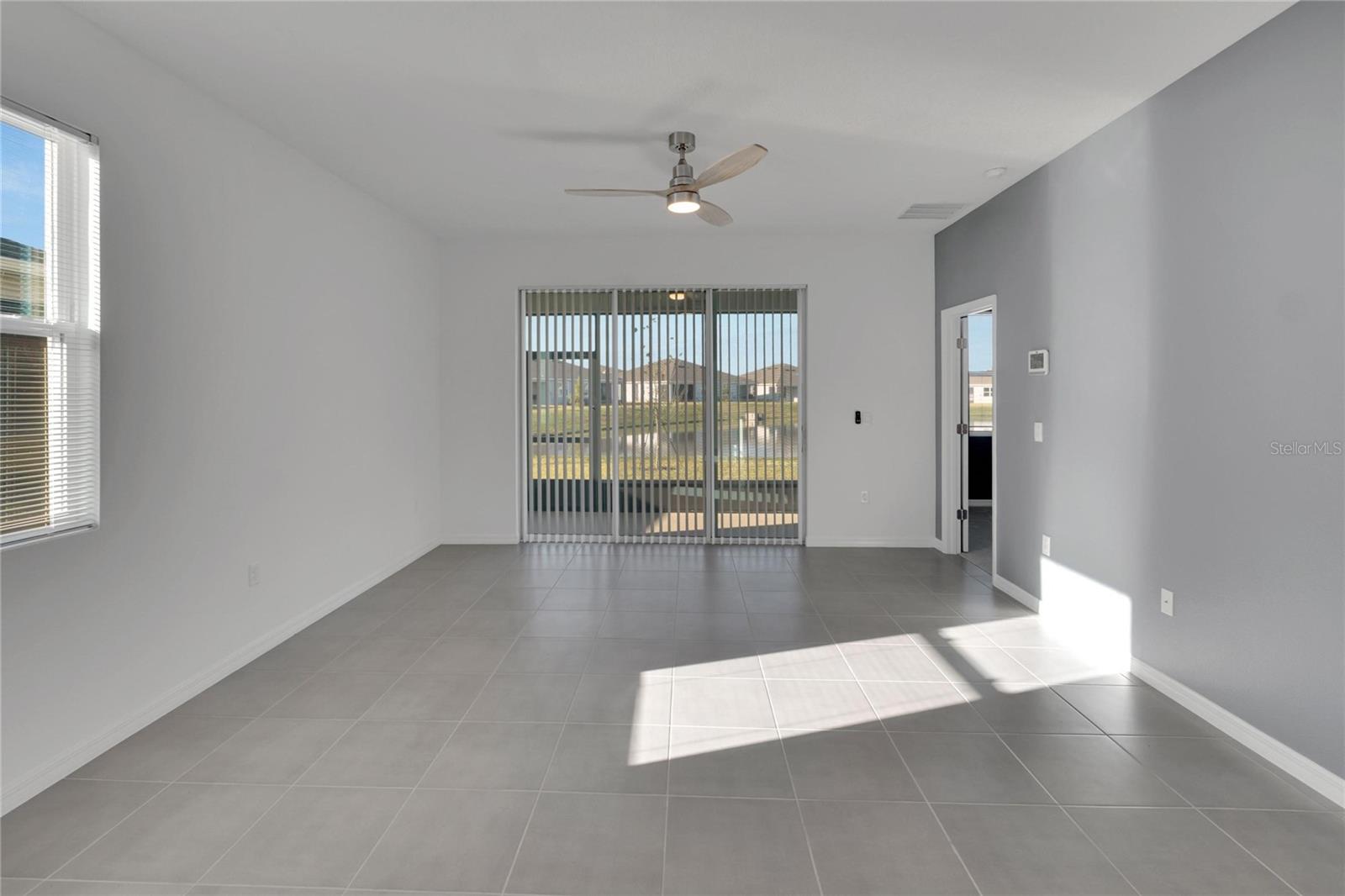 3329 Shady Sunrise Loop Property Photo 4