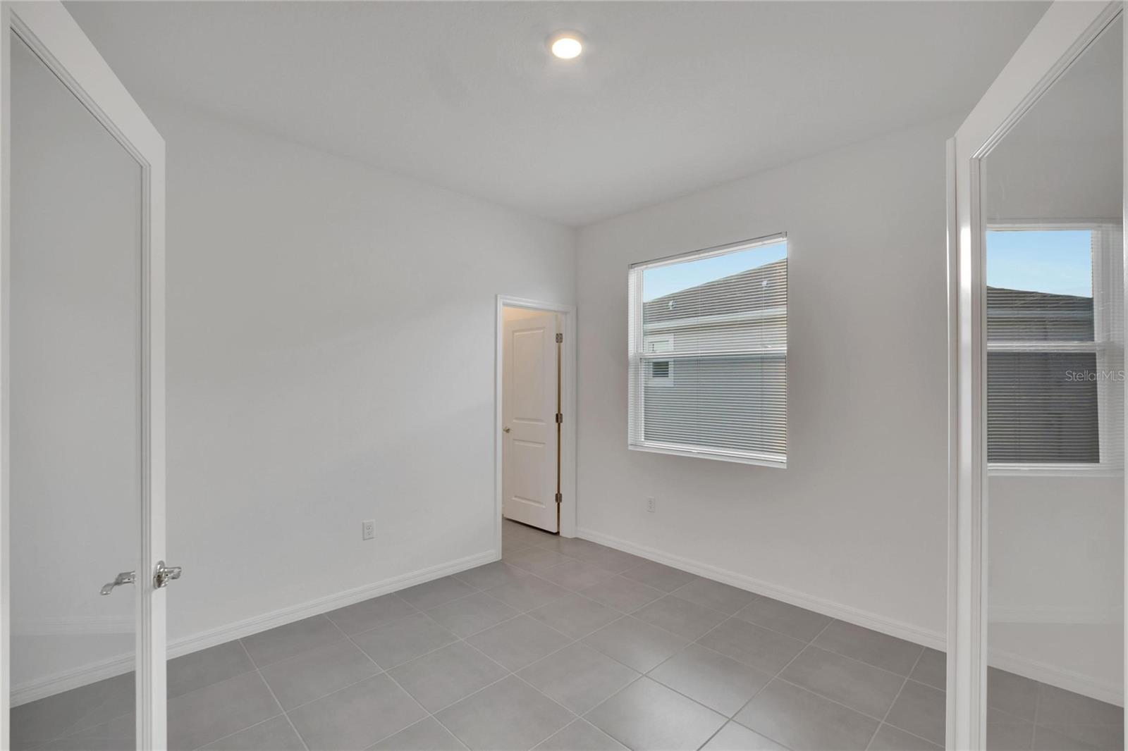 3329 Shady Sunrise Loop Property Photo 11