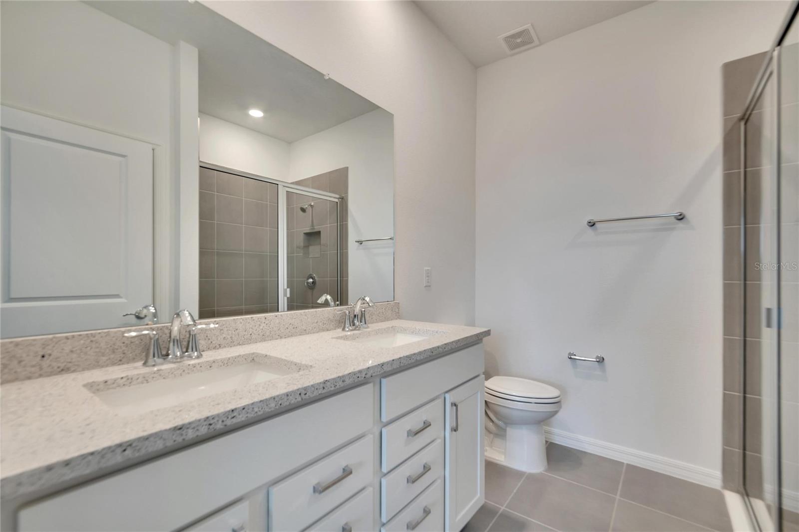 3329 Shady Sunrise Loop Property Photo 25