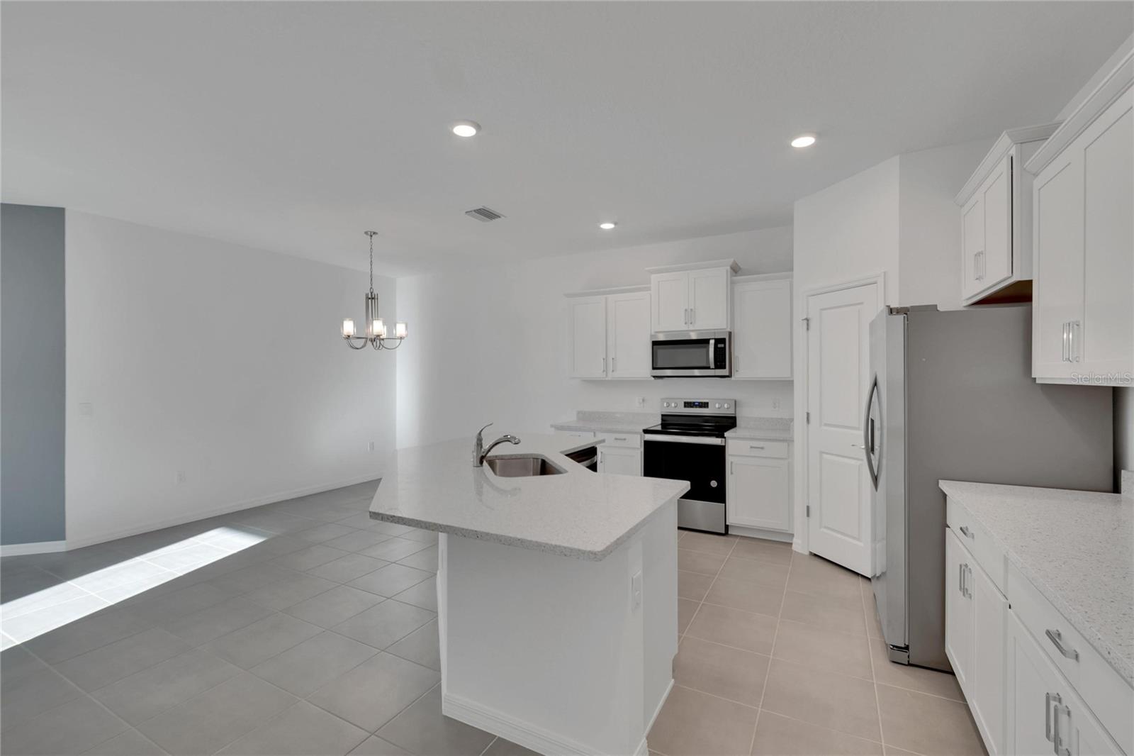 3329 Shady Sunrise Loop Property Photo 39