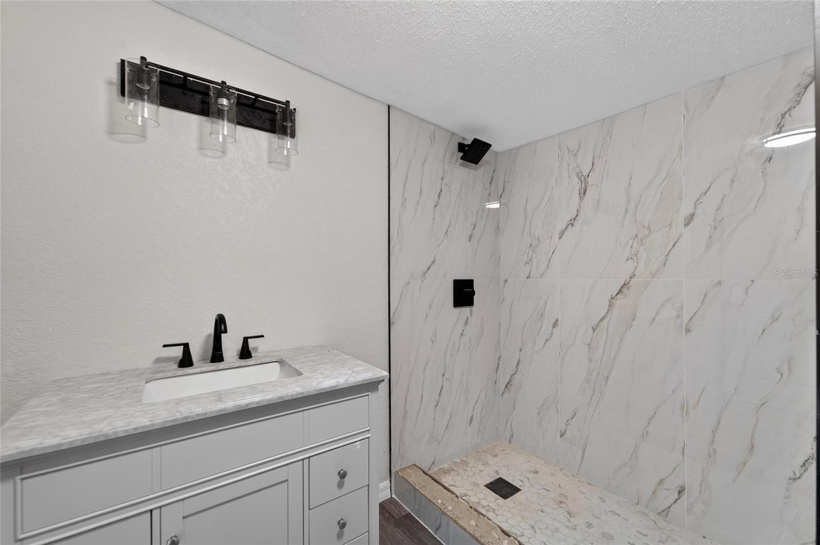 8809 Dyer Rd Property Photo 33