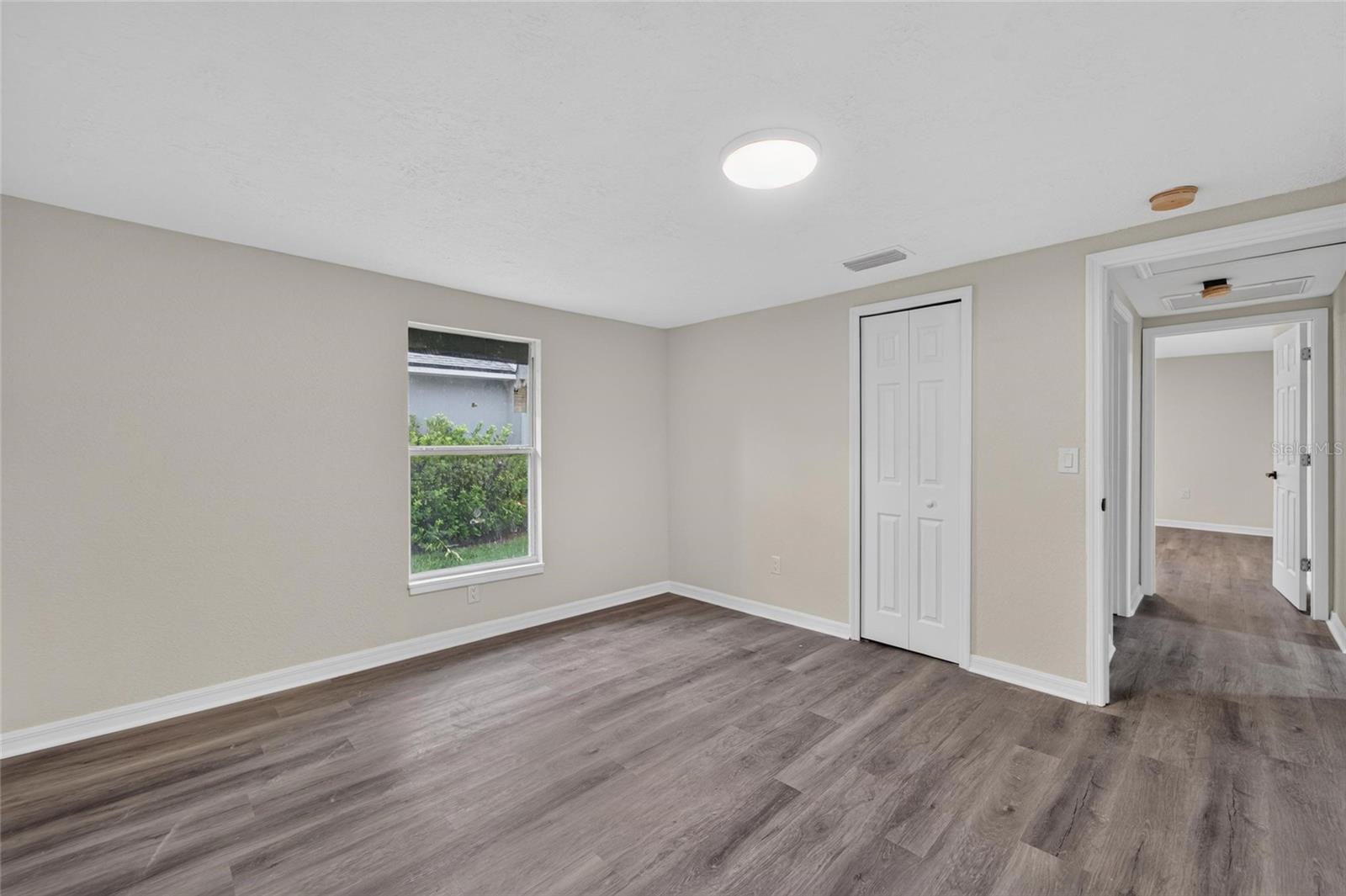 8809 Dyer Rd Property Photo 39