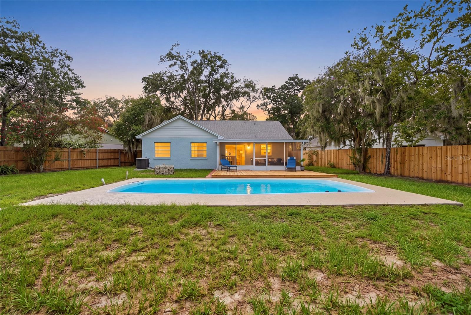 4637 Cabbage Palm Dr Property Photo 4