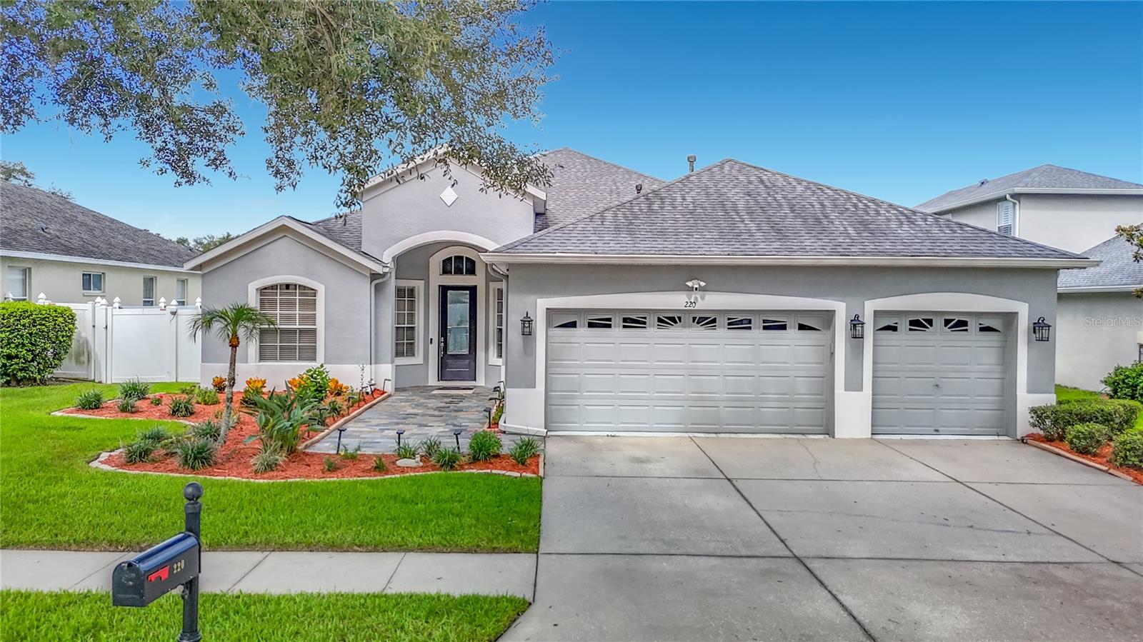 220 RONJA LN