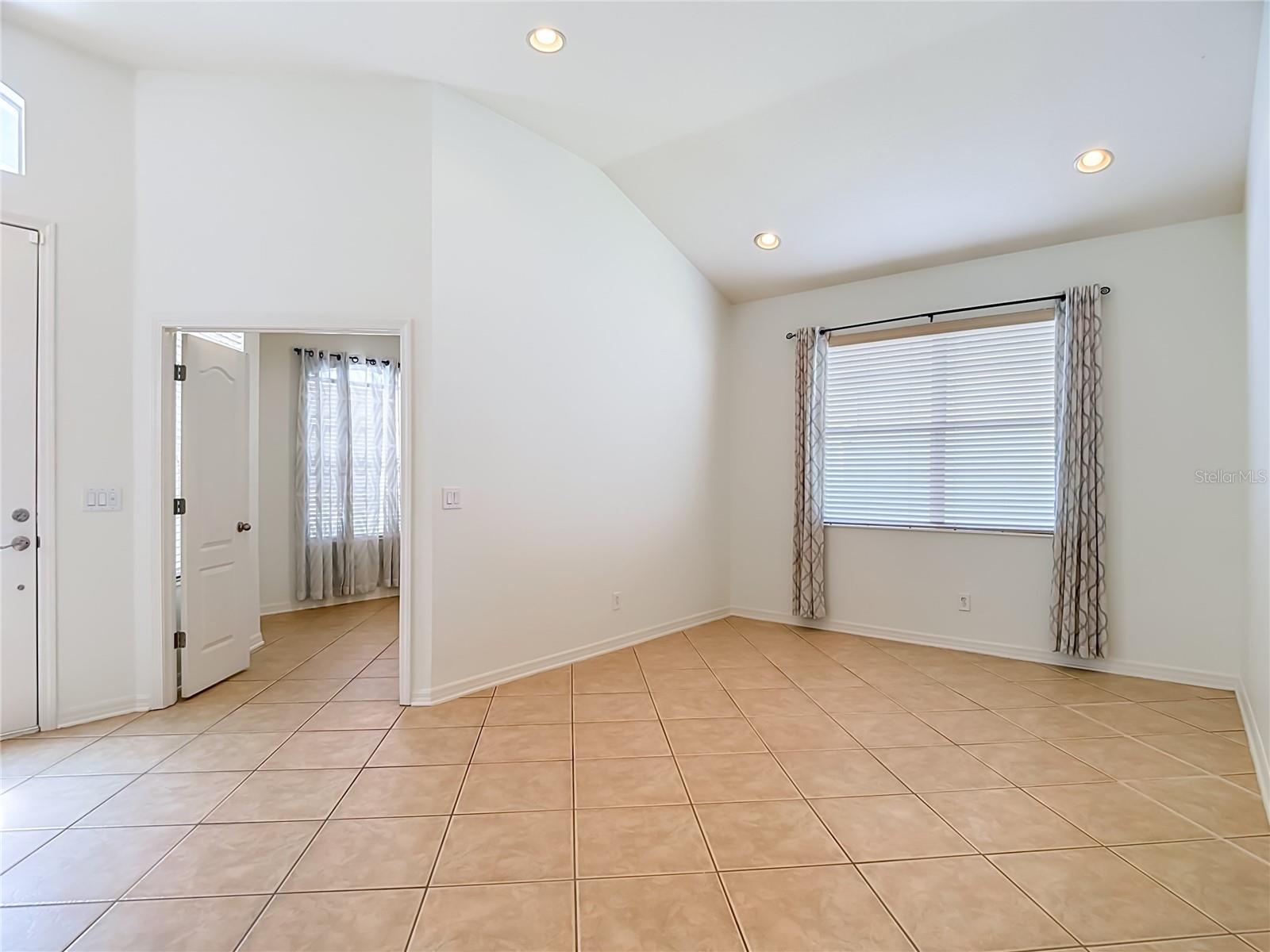 220 Ronja Ln Property Photo 6
