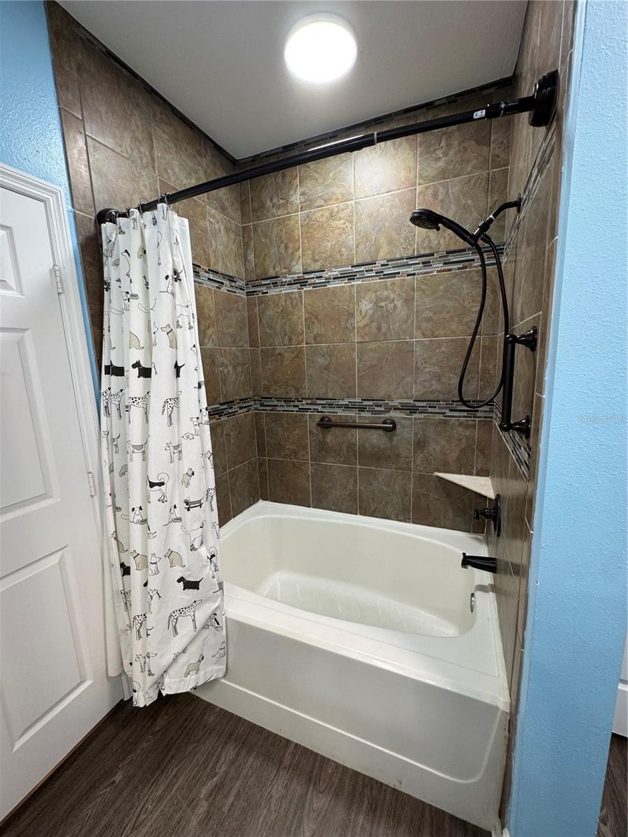 9288 Lake Chase Island Way Property Photo 24