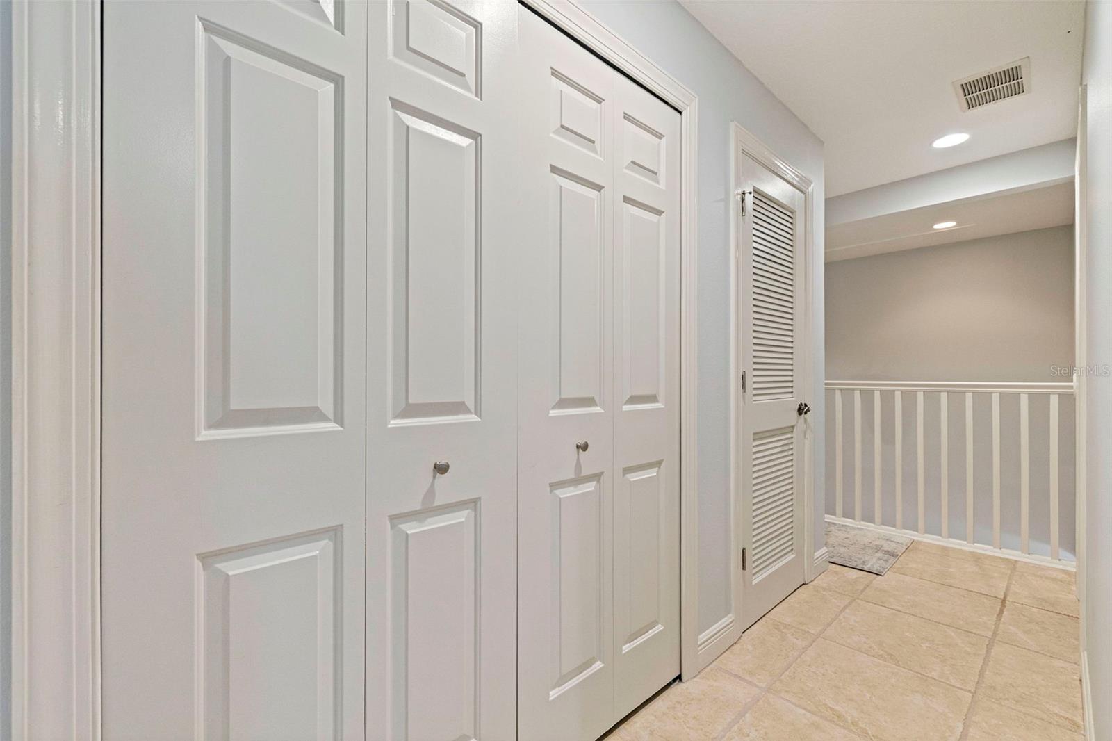 123 Valencia Cir Property Photo 33