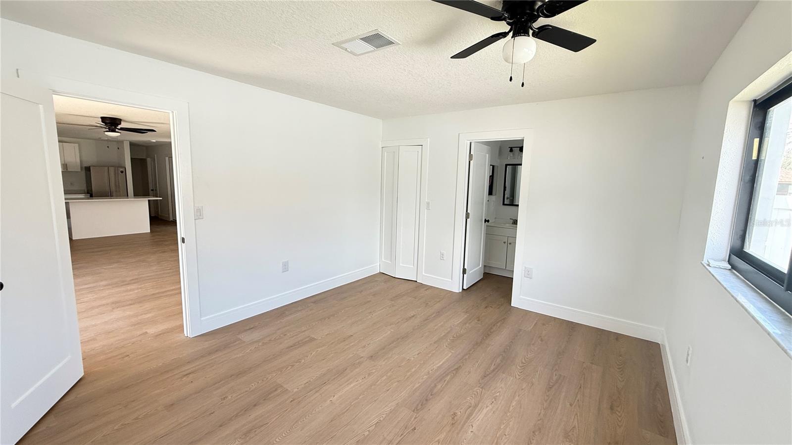 379 Marion Oaks Ln Property Photo 15
