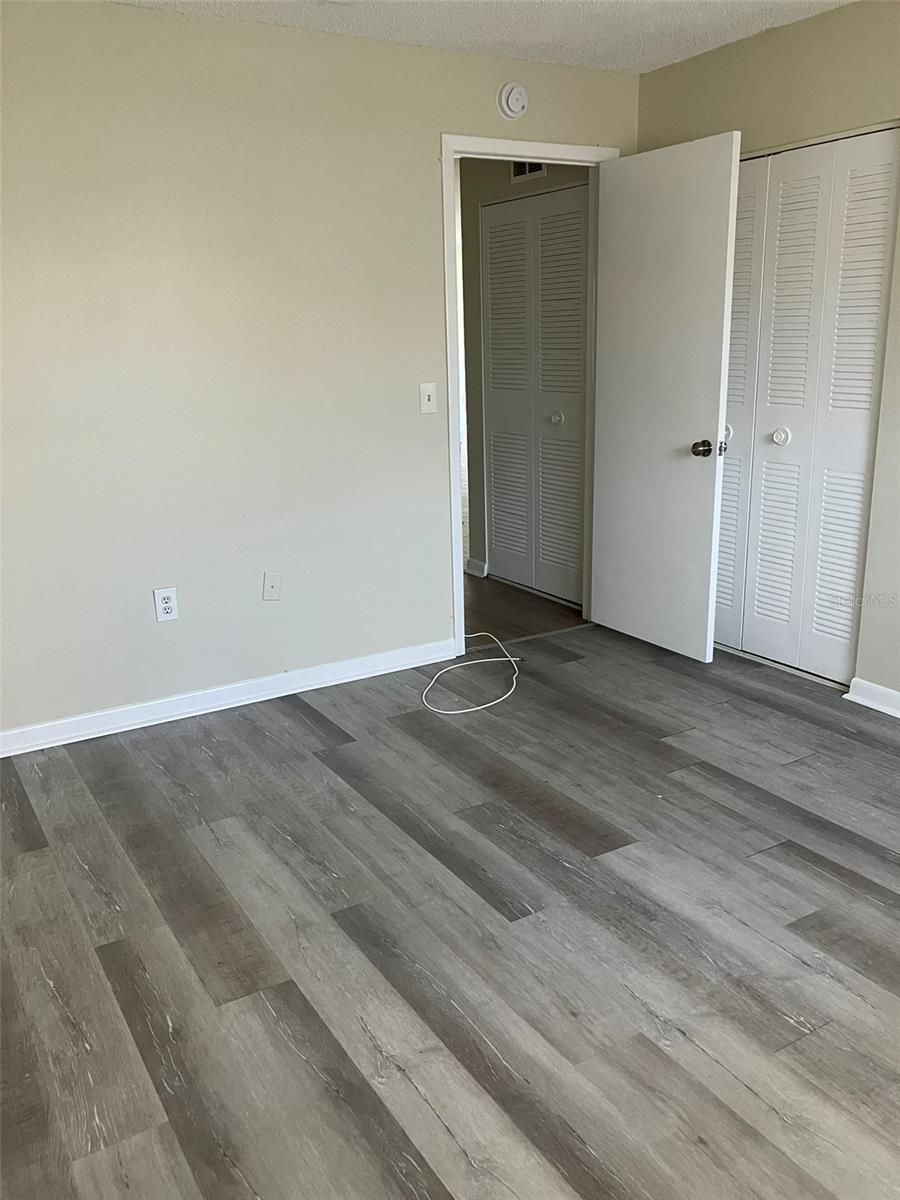 5521 80th St N #302 Property Photo 10