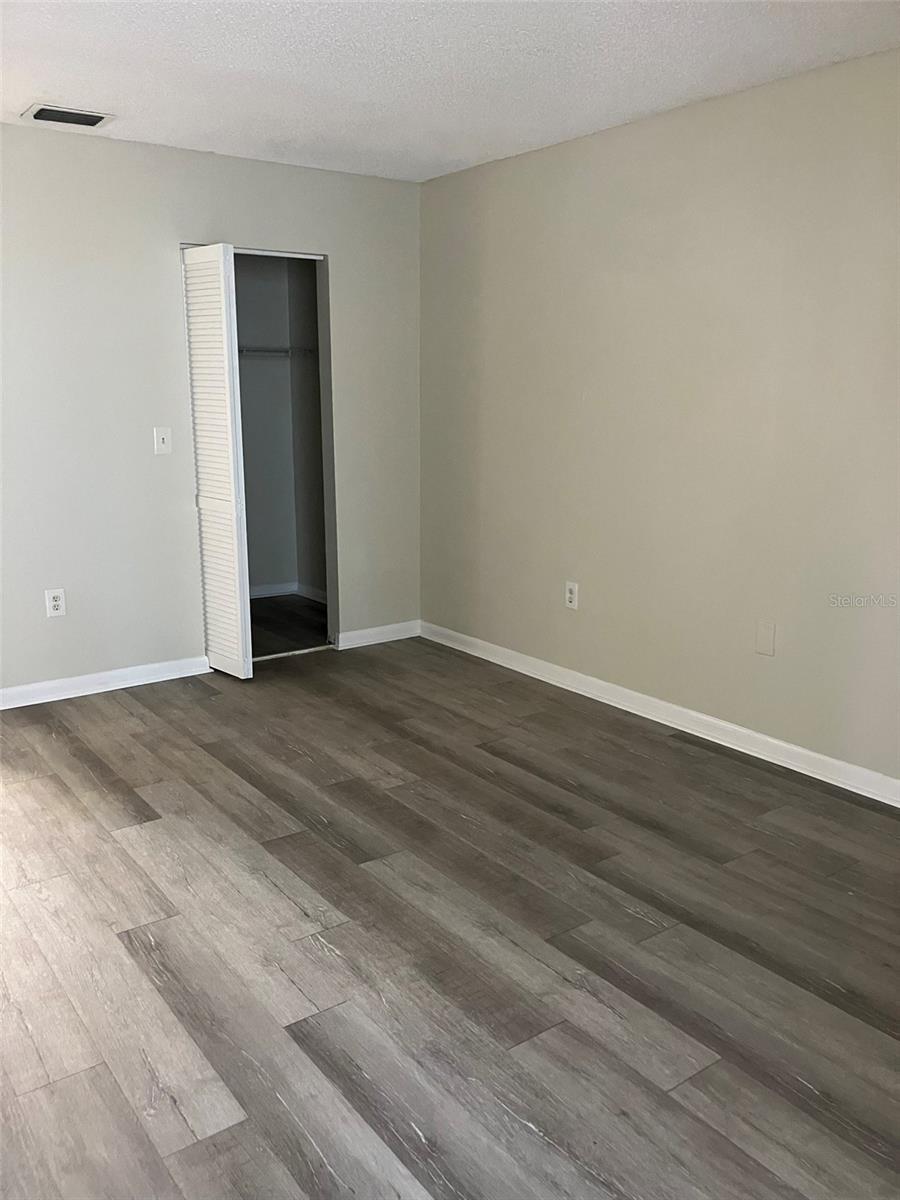5521 80th St N #302 Property Photo 16