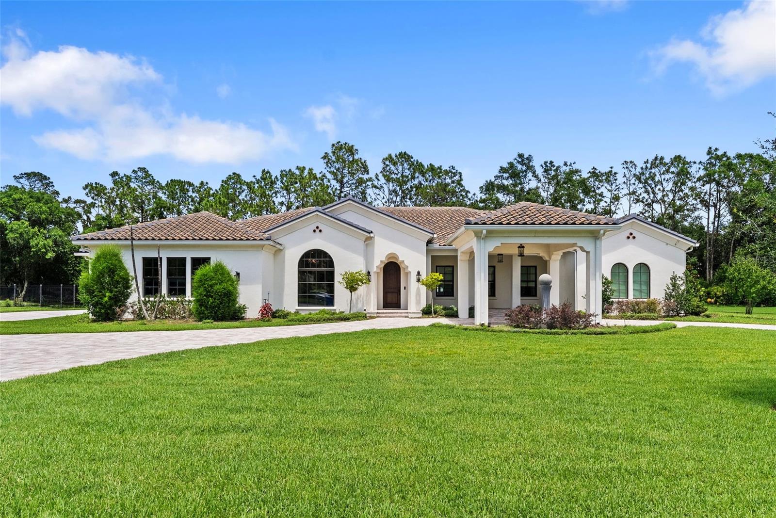 18907 Lakes Edge Way Property Photo 1