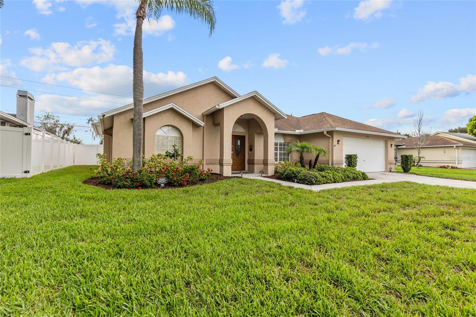 22861 Sterling Manor Loop Property Photo 2