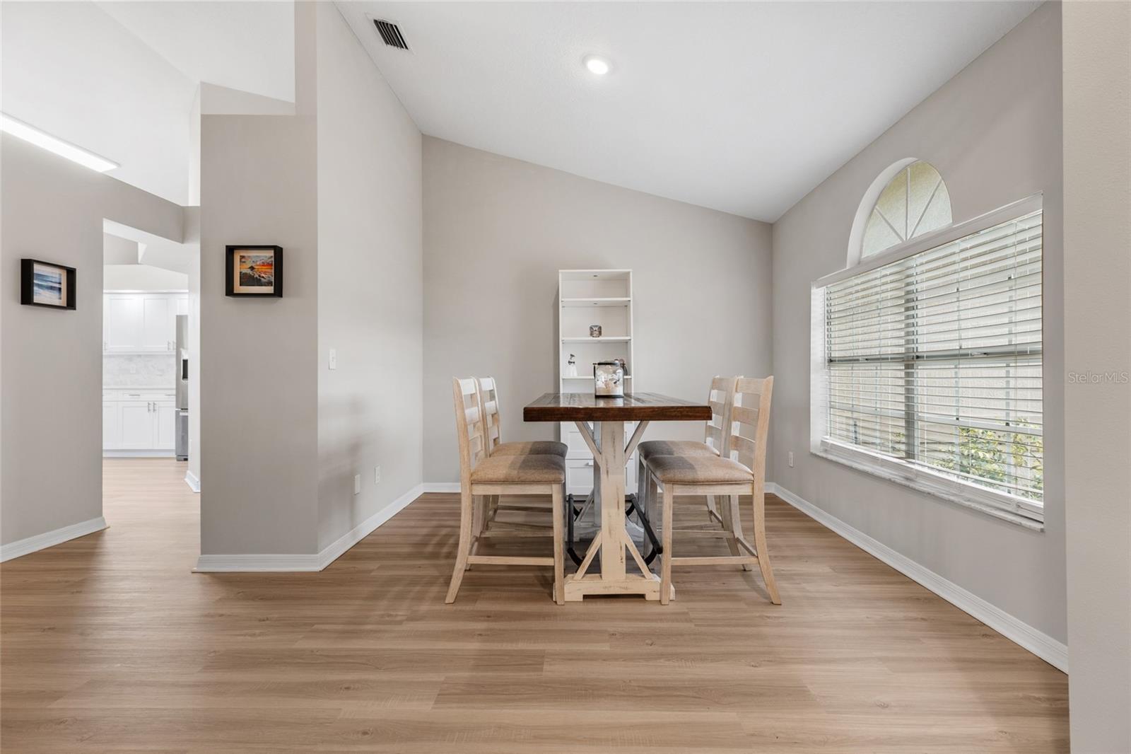22861 Sterling Manor Loop Property Photo 5