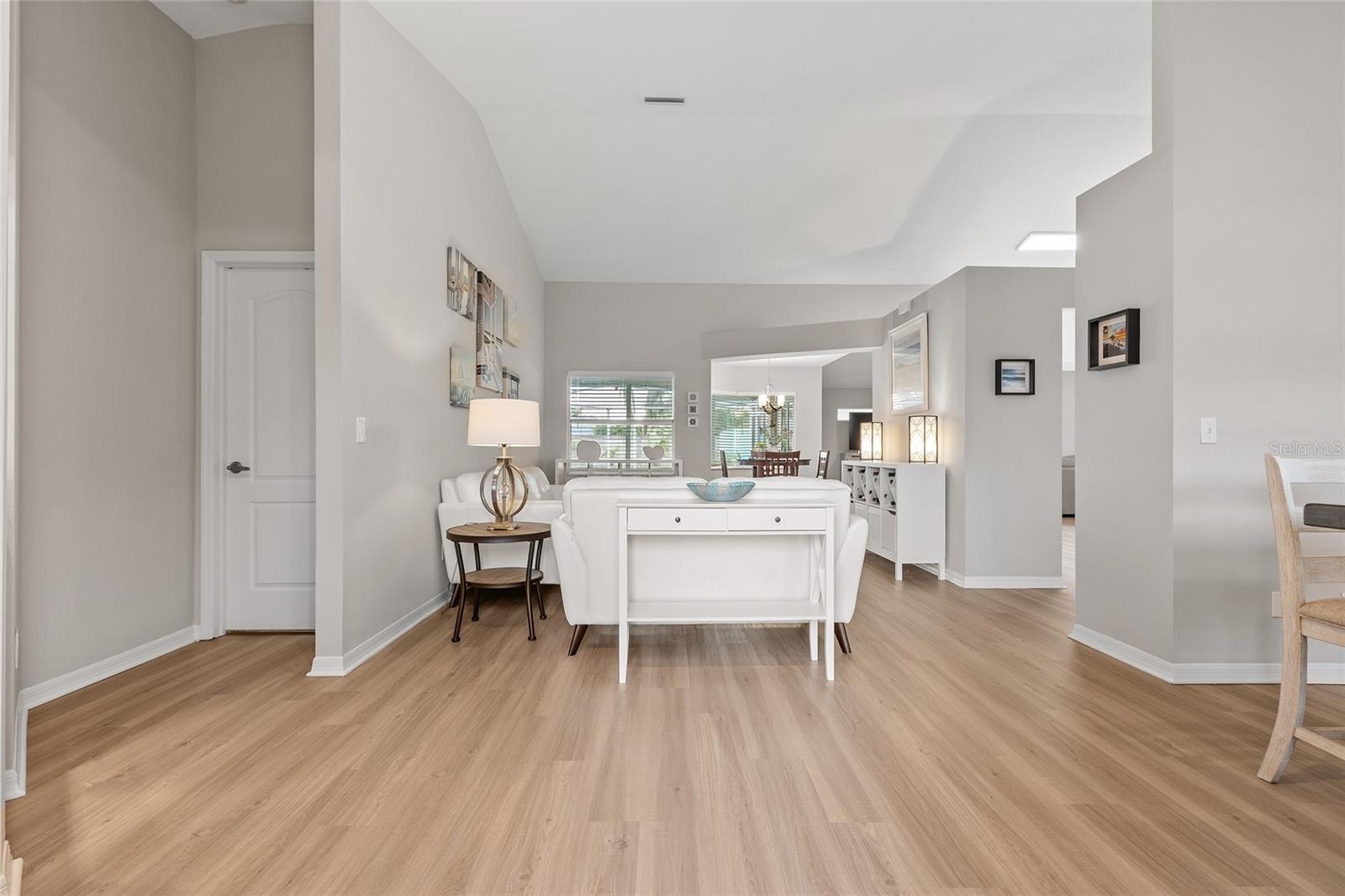 22861 Sterling Manor Loop Property Photo 7