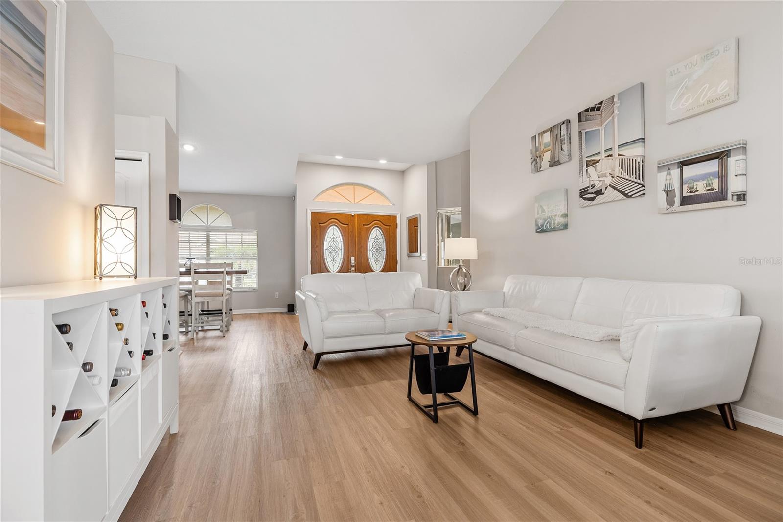 22861 Sterling Manor Loop Property Photo 8