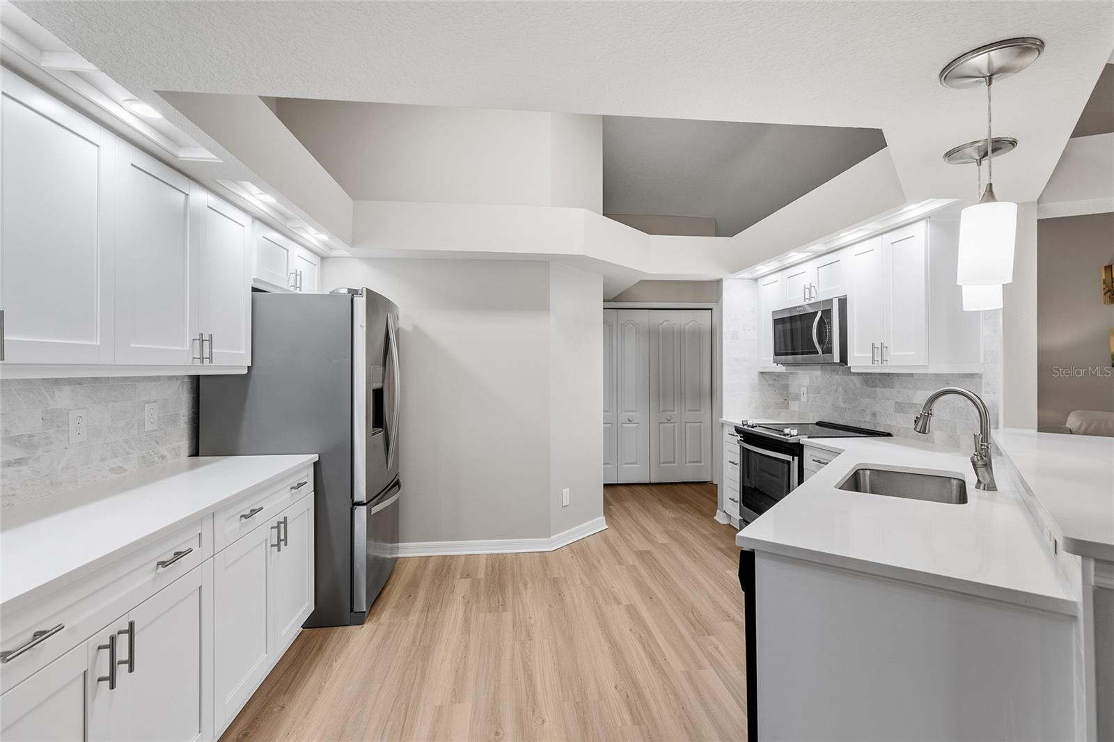 22861 Sterling Manor Loop Property Photo 10