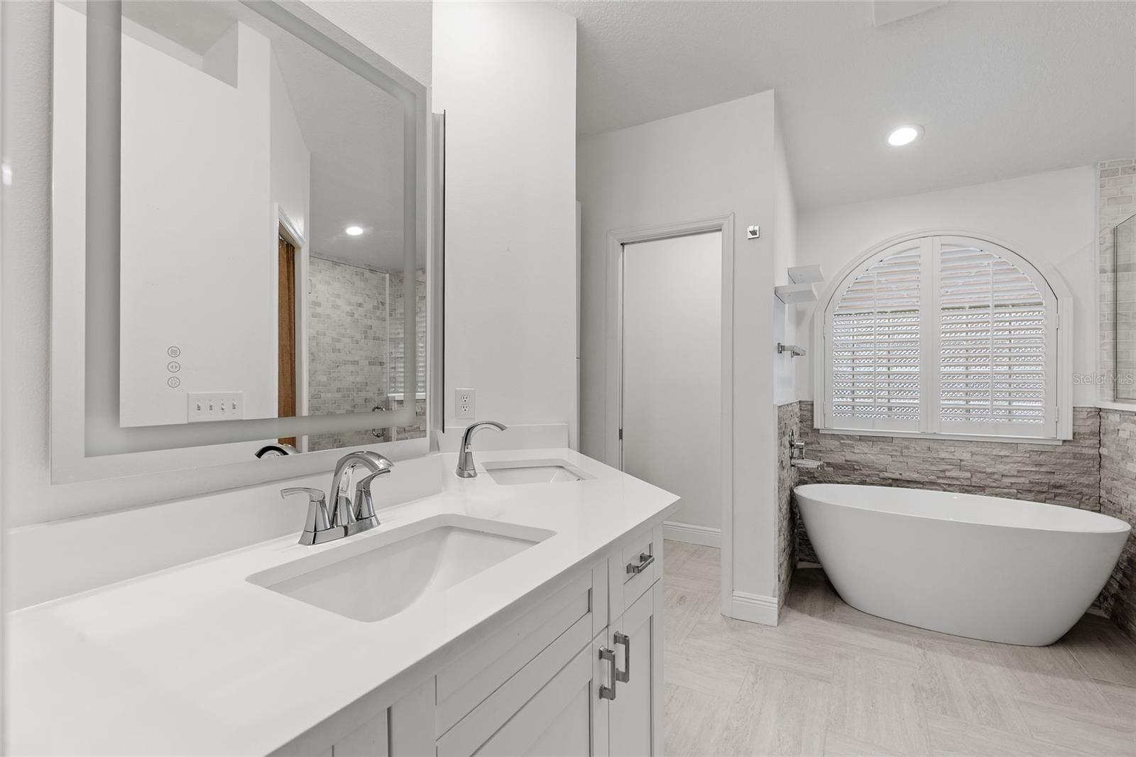 22861 Sterling Manor Loop Property Photo 23