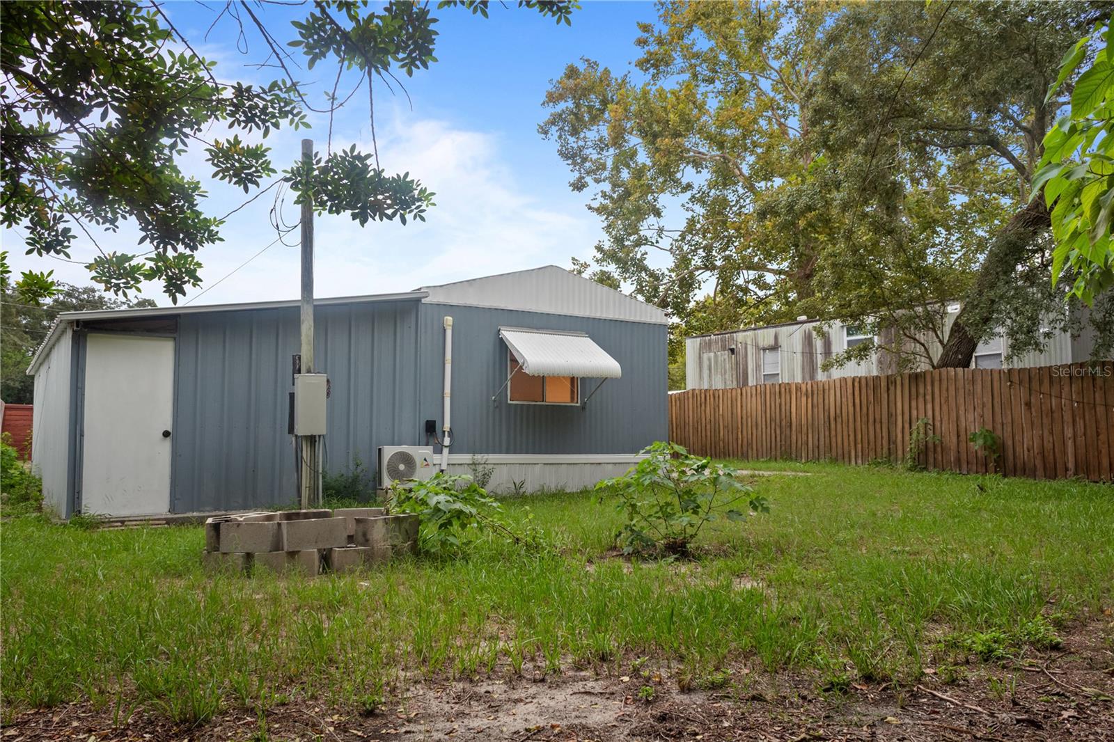 11301 Edison Ave Property Photo 14