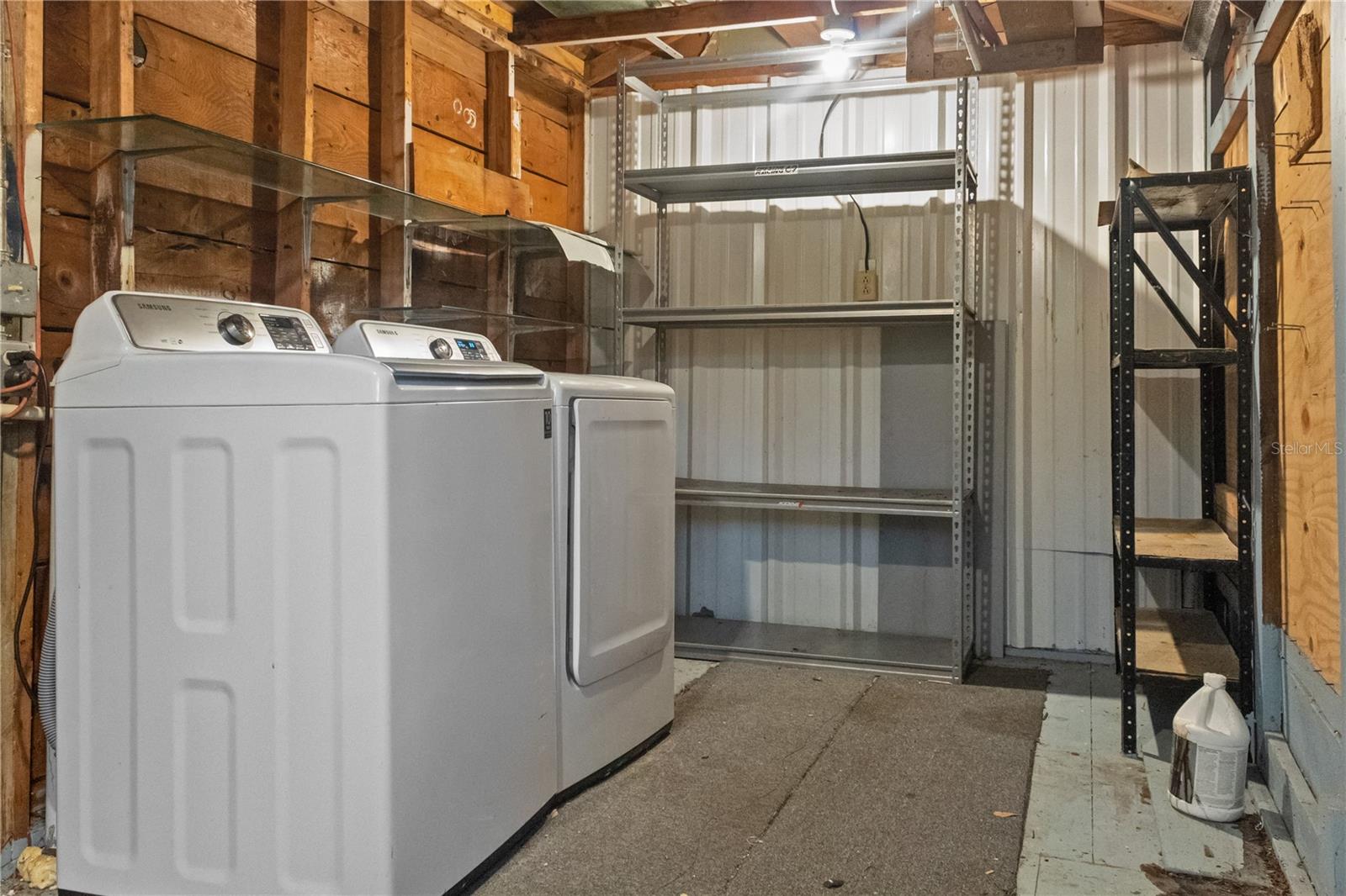 11301 Edison Ave Property Photo 16