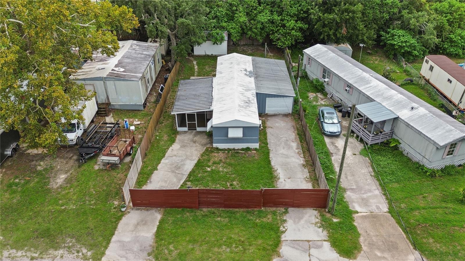 11301 Edison Ave Property Photo 18