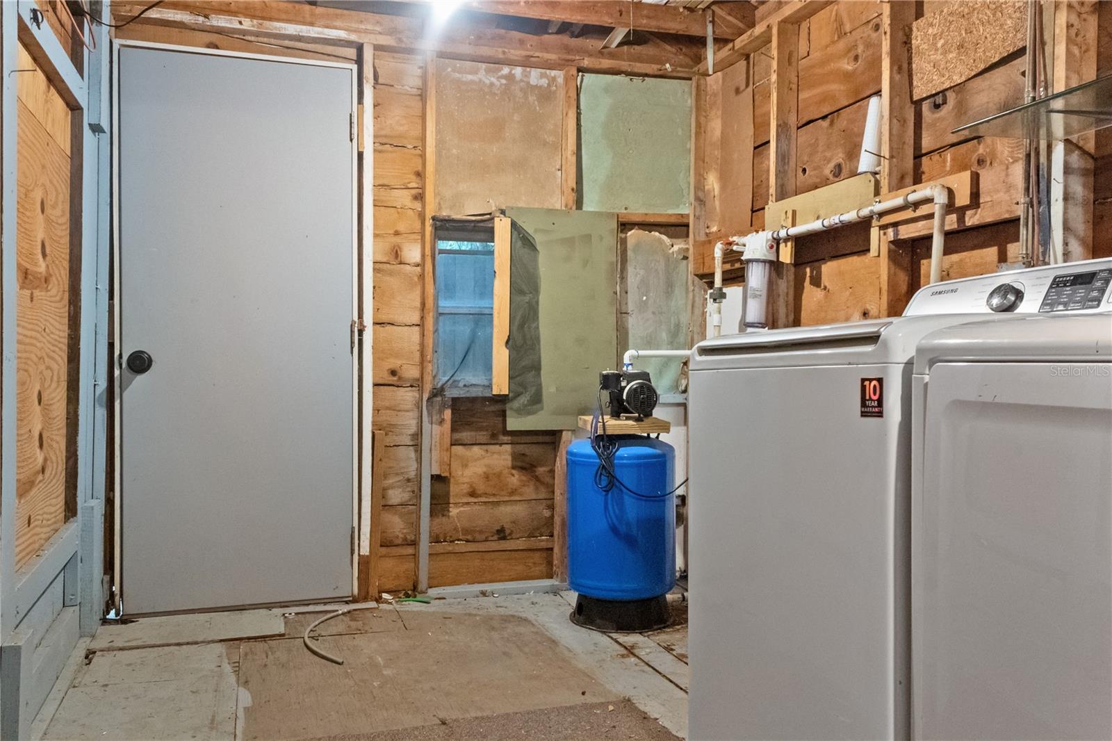 11301 Edison Ave Property Photo 26