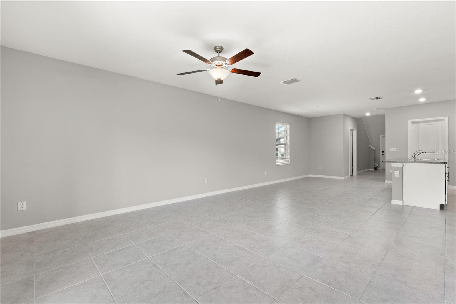 10217 Summer Kiss Ave Property Photo 7
