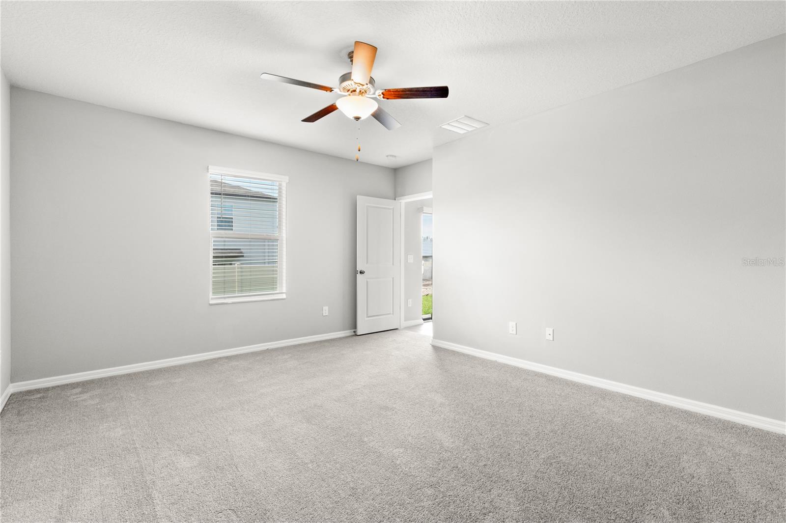 10217 Summer Kiss Ave Property Photo 18