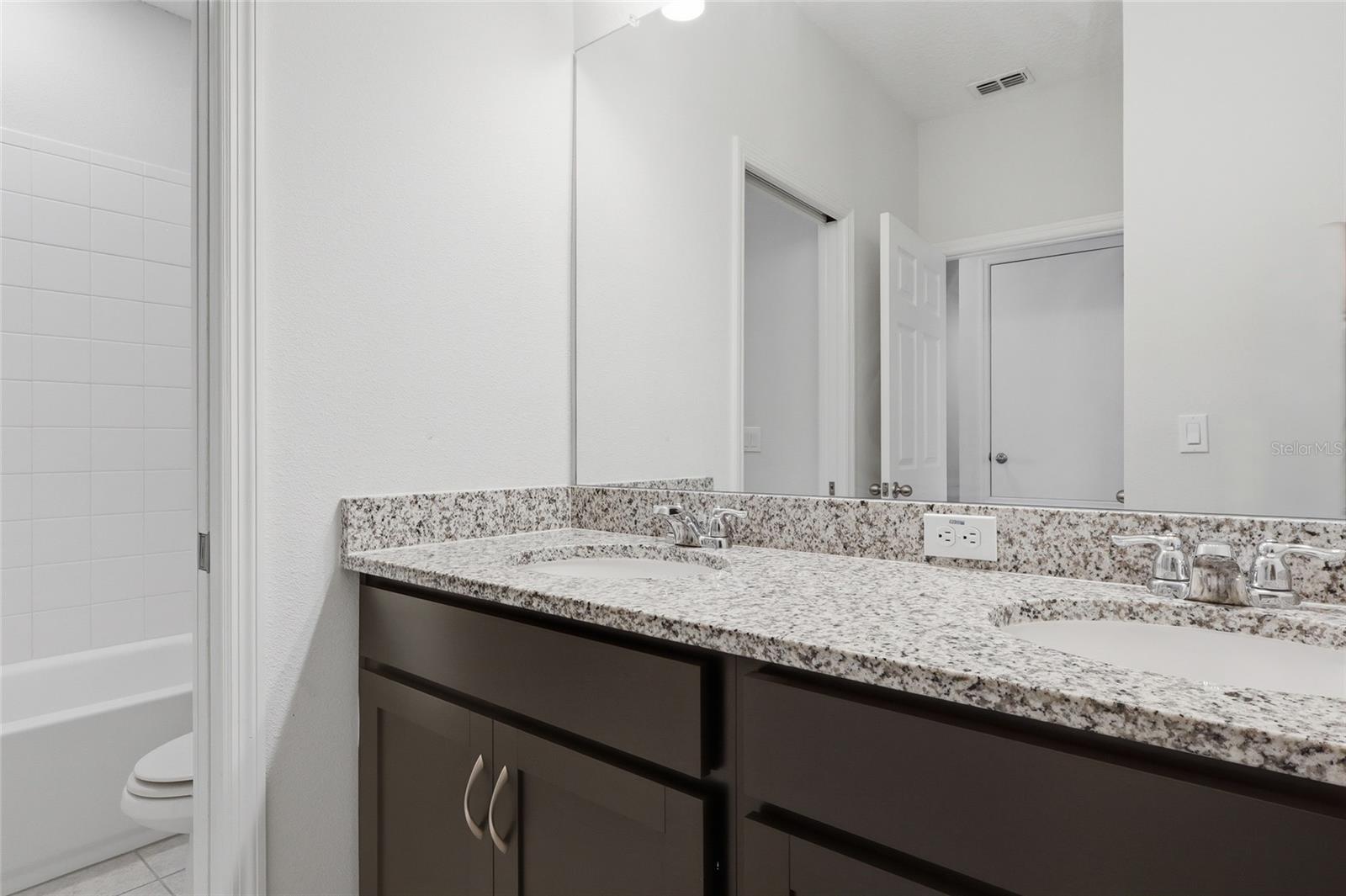5106 Sea Mist Ln Property Photo 25