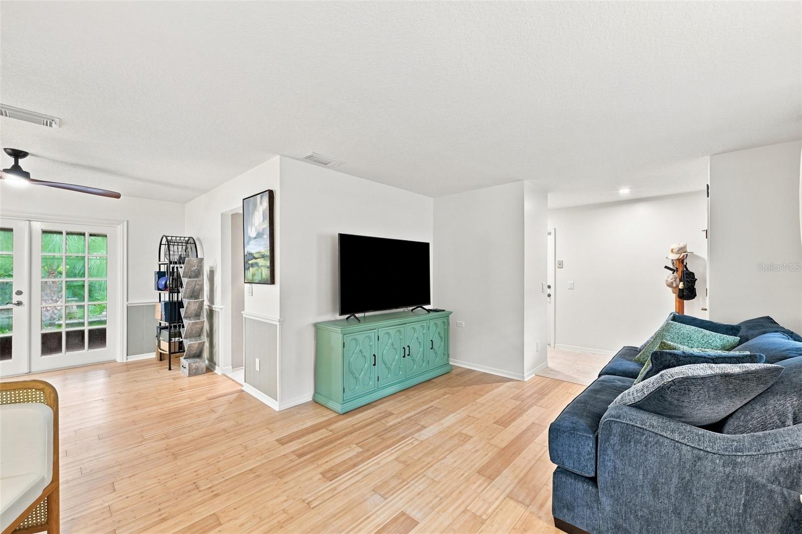 2107 W Fore Dr Property Photo 12