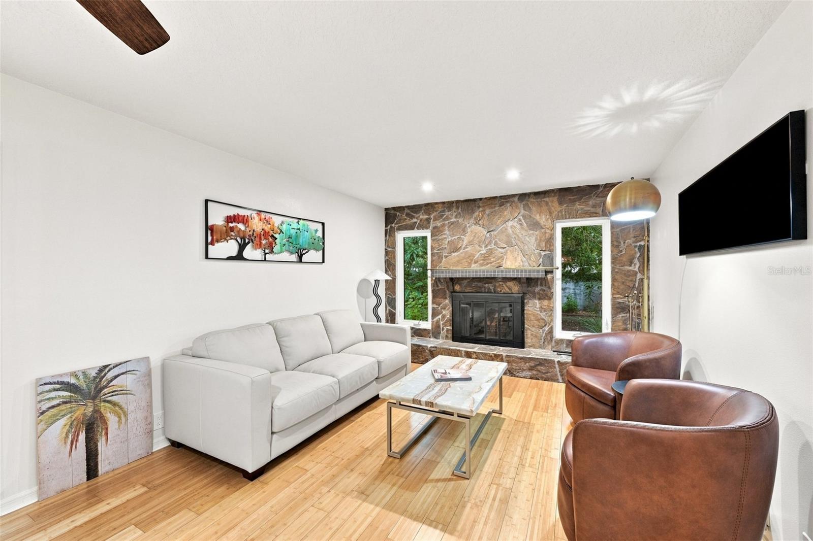 2107 W Fore Dr Property Photo 15