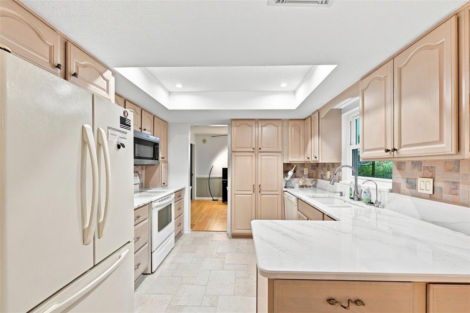 2107 W Fore Dr Property Photo 17