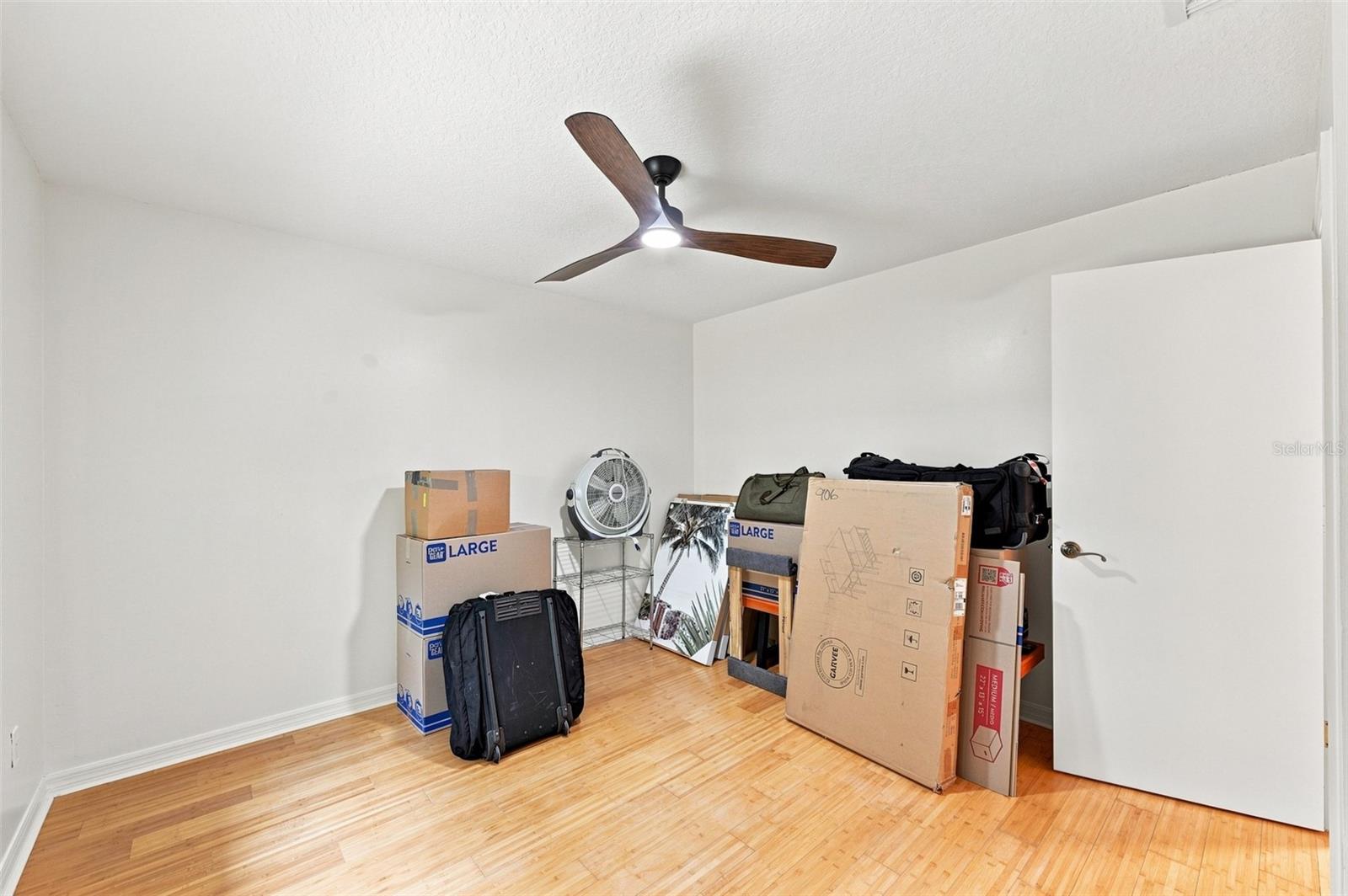 2107 W Fore Dr Property Photo 28