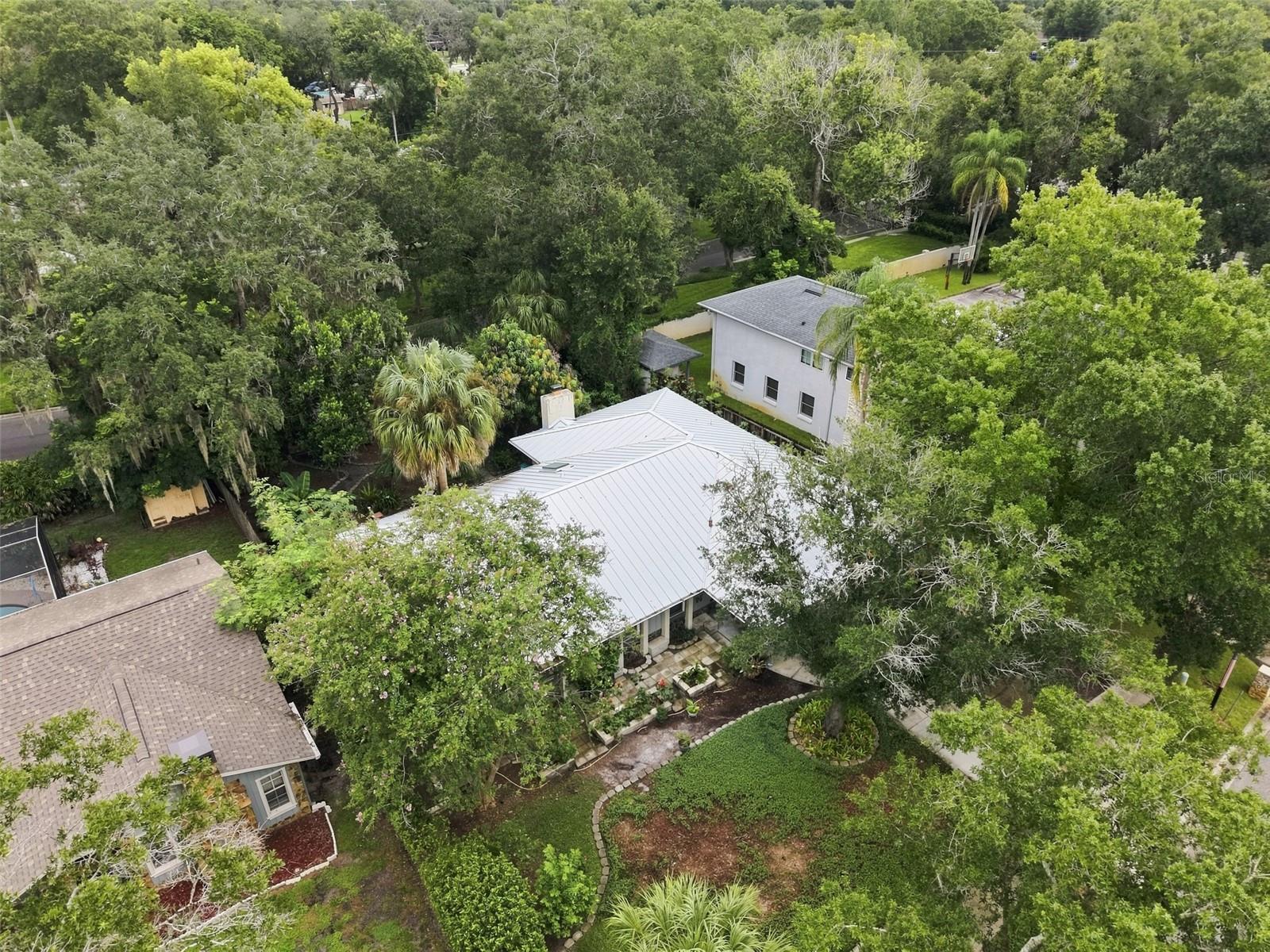 2107 W Fore Dr Property Photo 46
