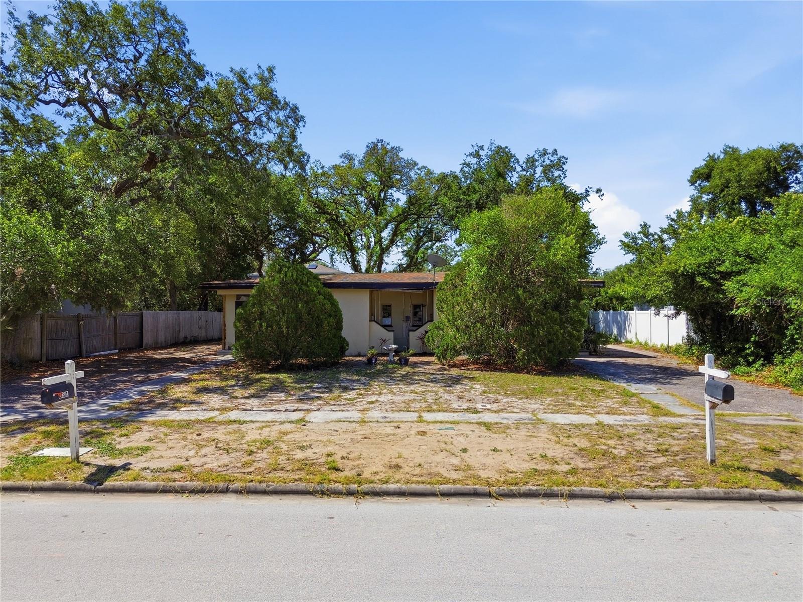831 Grand Central St Property Photo 1