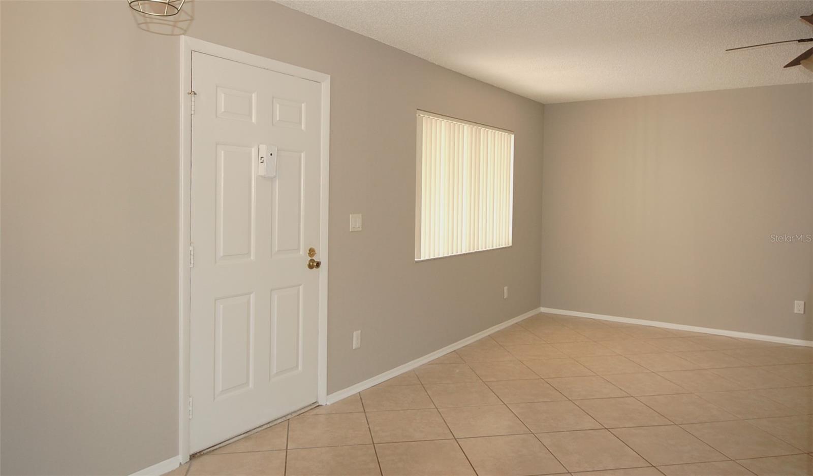 3300 Fox Chase Cir N #216 Property Photo 2