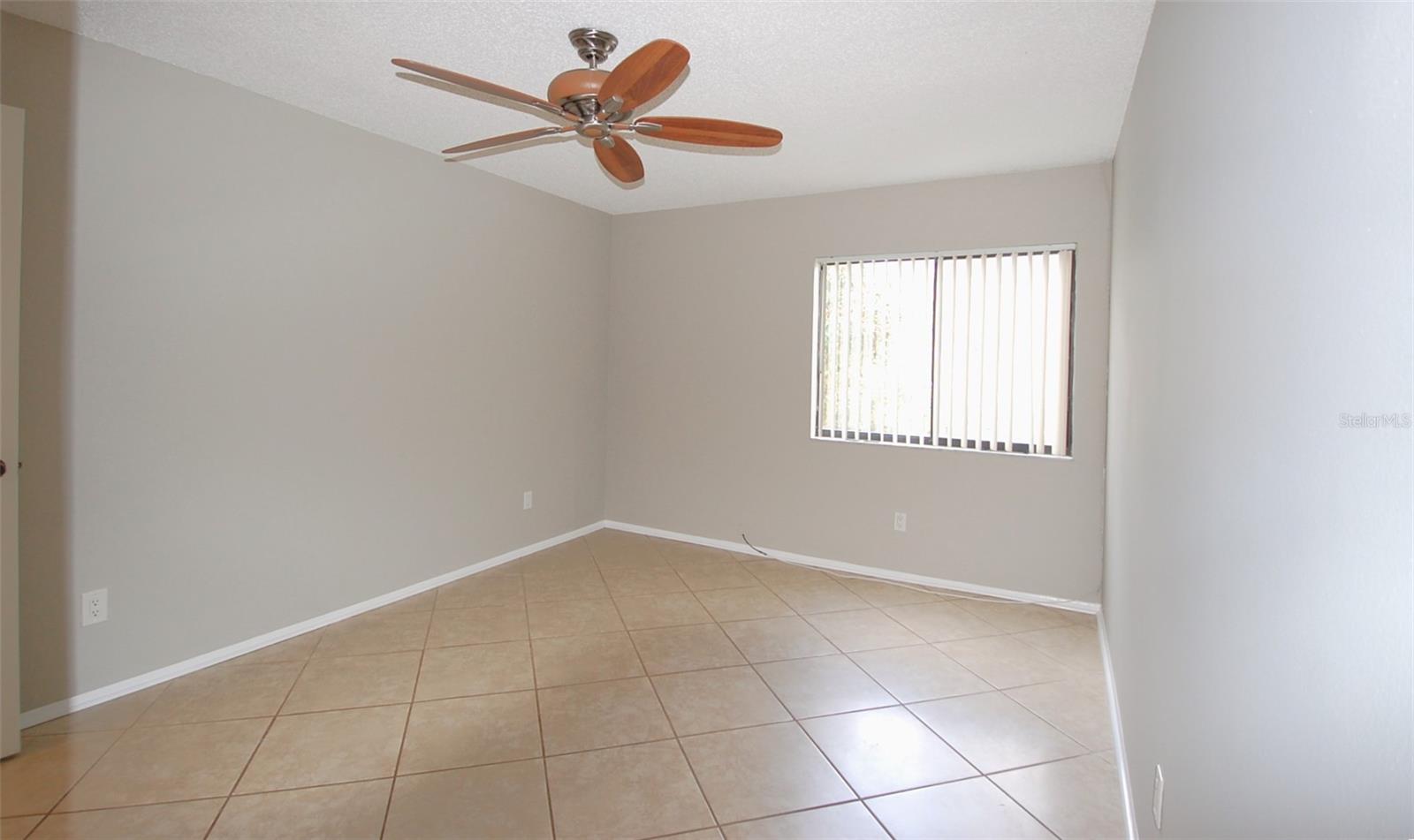 3300 Fox Chase Cir N #216 Property Photo 6