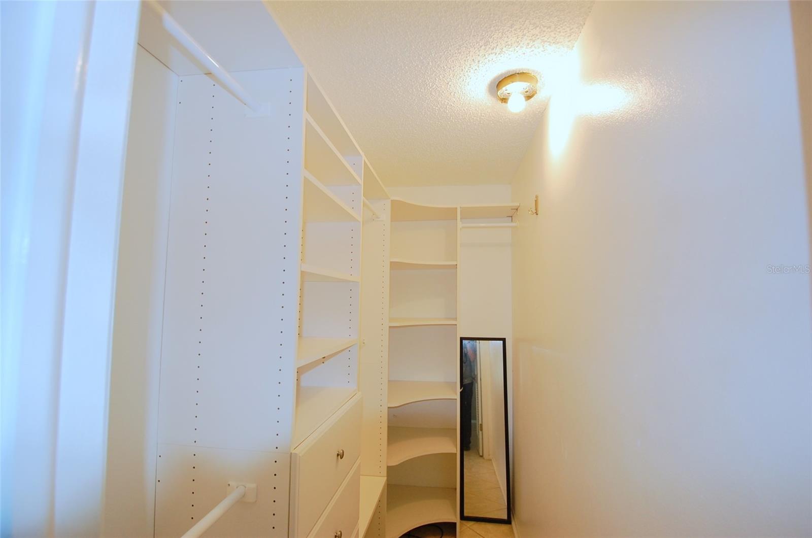 3300 Fox Chase Cir N #216 Property Photo 10