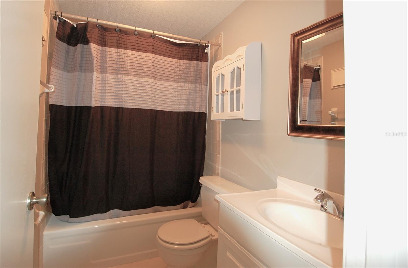 3300 Fox Chase Cir N #216 Property Photo 11