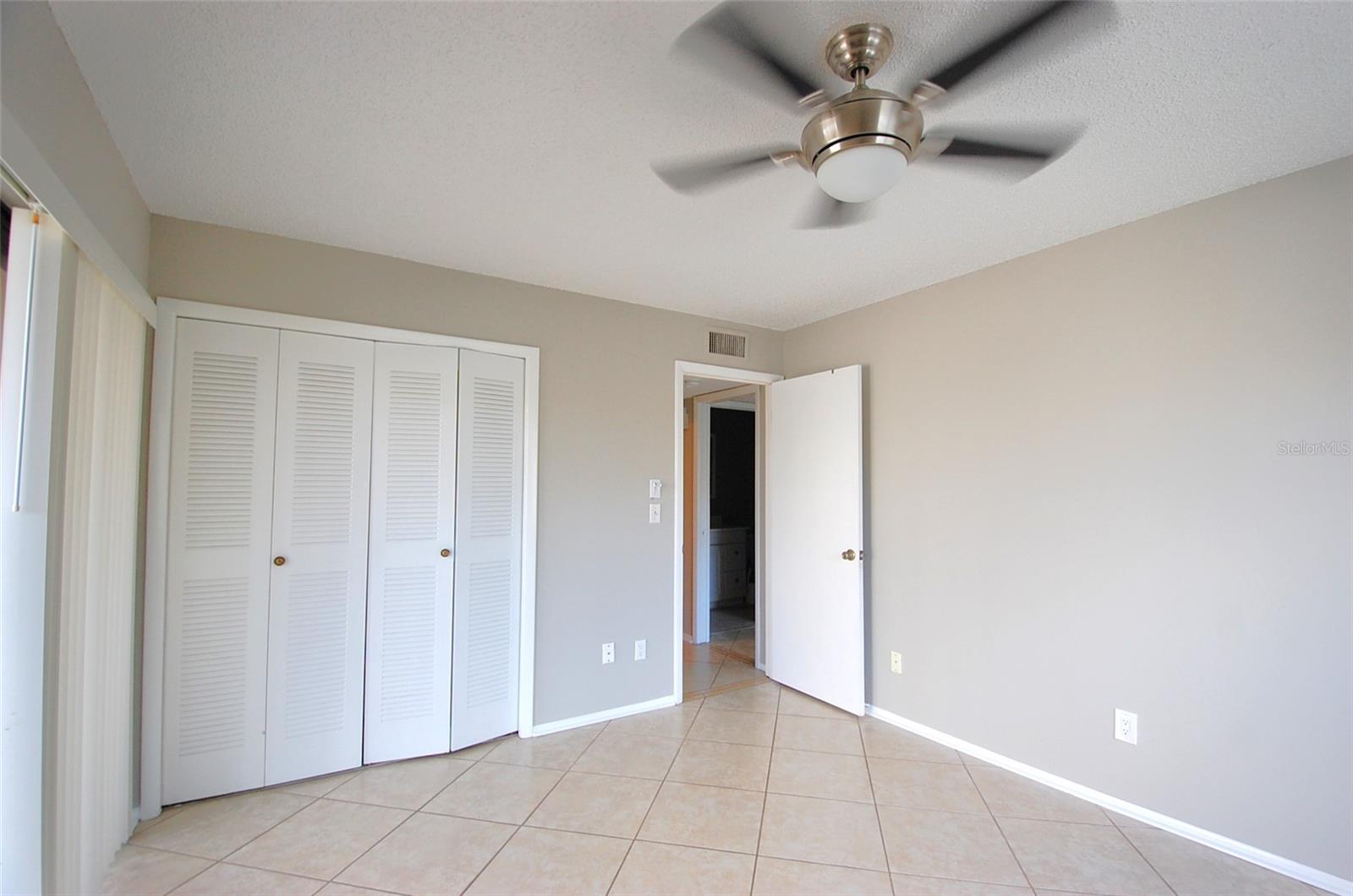 3300 Fox Chase Cir N #216 Property Photo 12