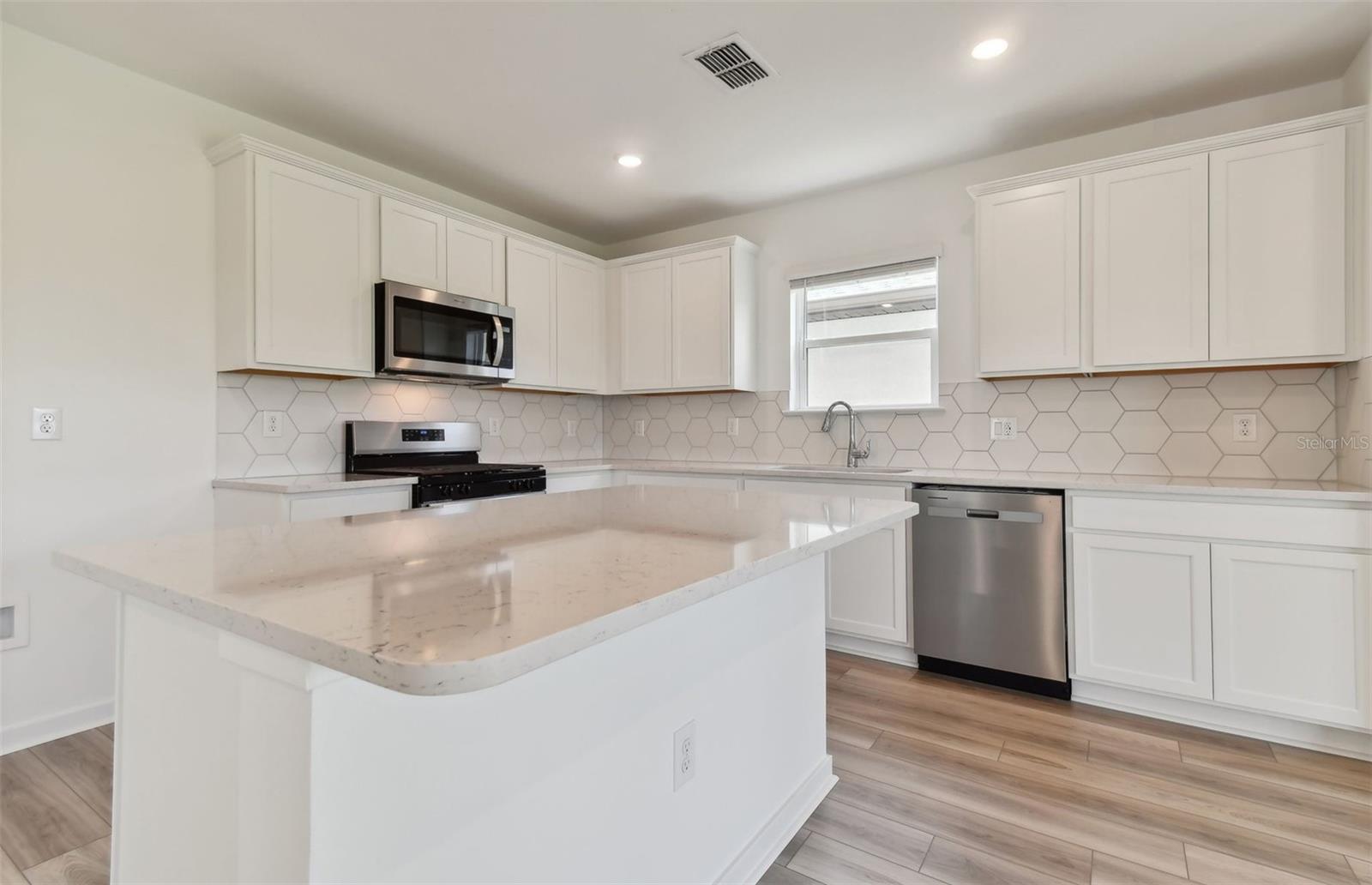 10206 Cross River Trl Property Photo 4