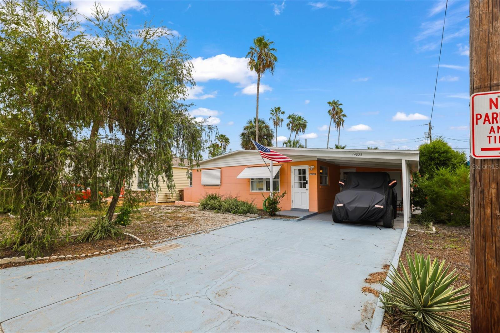 14023 PALM ST Property Photo 1