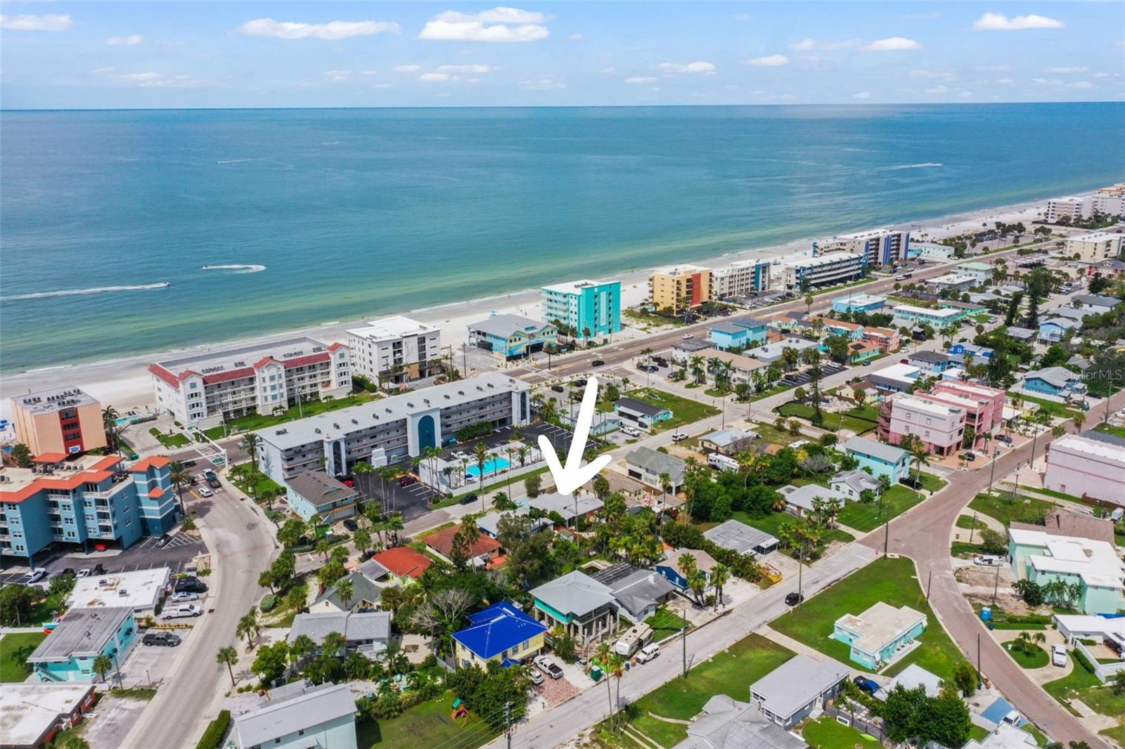14023 Palm St Property Photo 2
