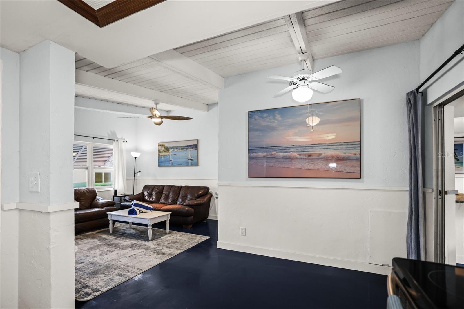14023 Palm St Property Photo 13